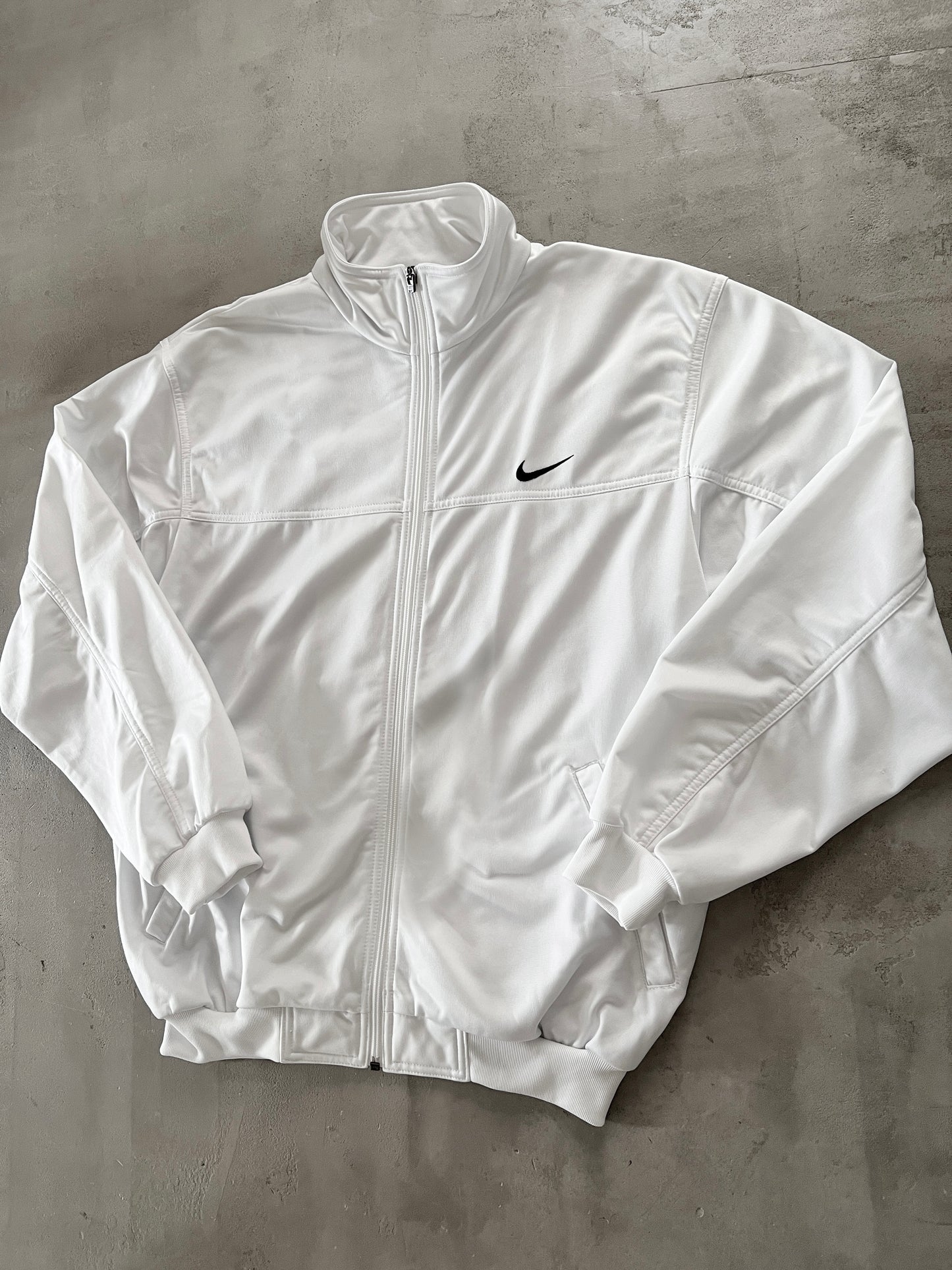 WHITE NIKE TRACK JACKET - 1990S - L