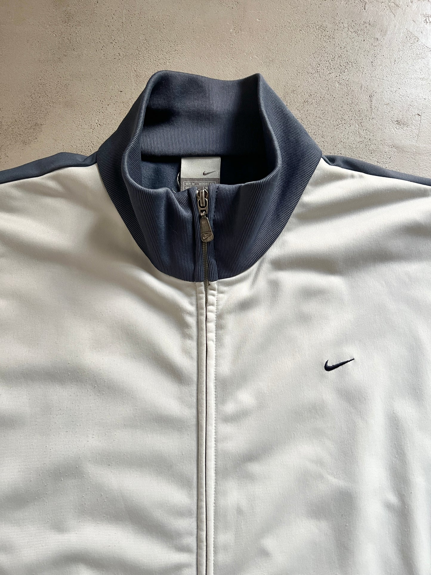 CREME/NAVY NIKE TRACK JACKET - 2000S - L
