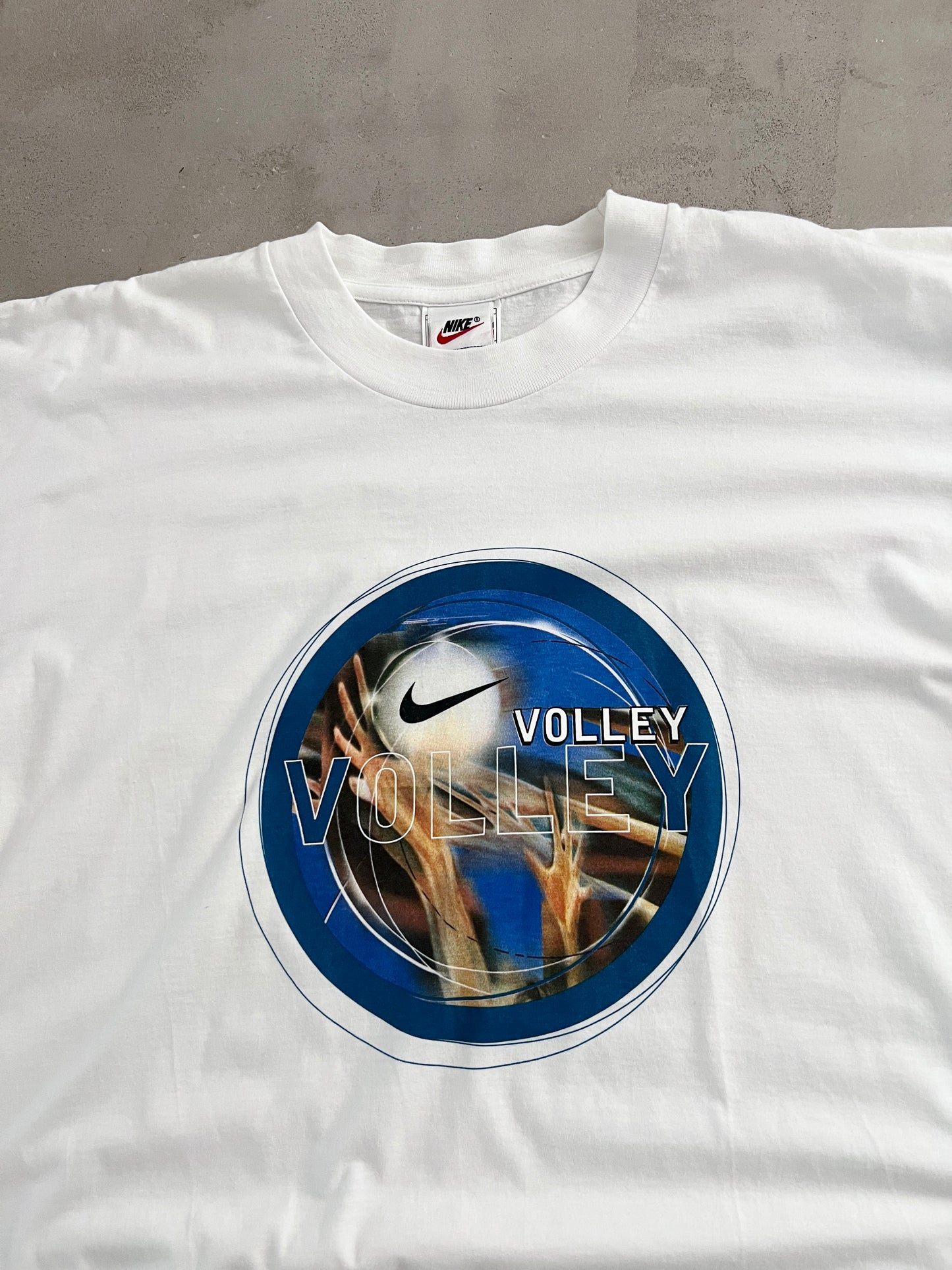 WHITE NIKE VOLLEYBALL TEE - 1990S - XL