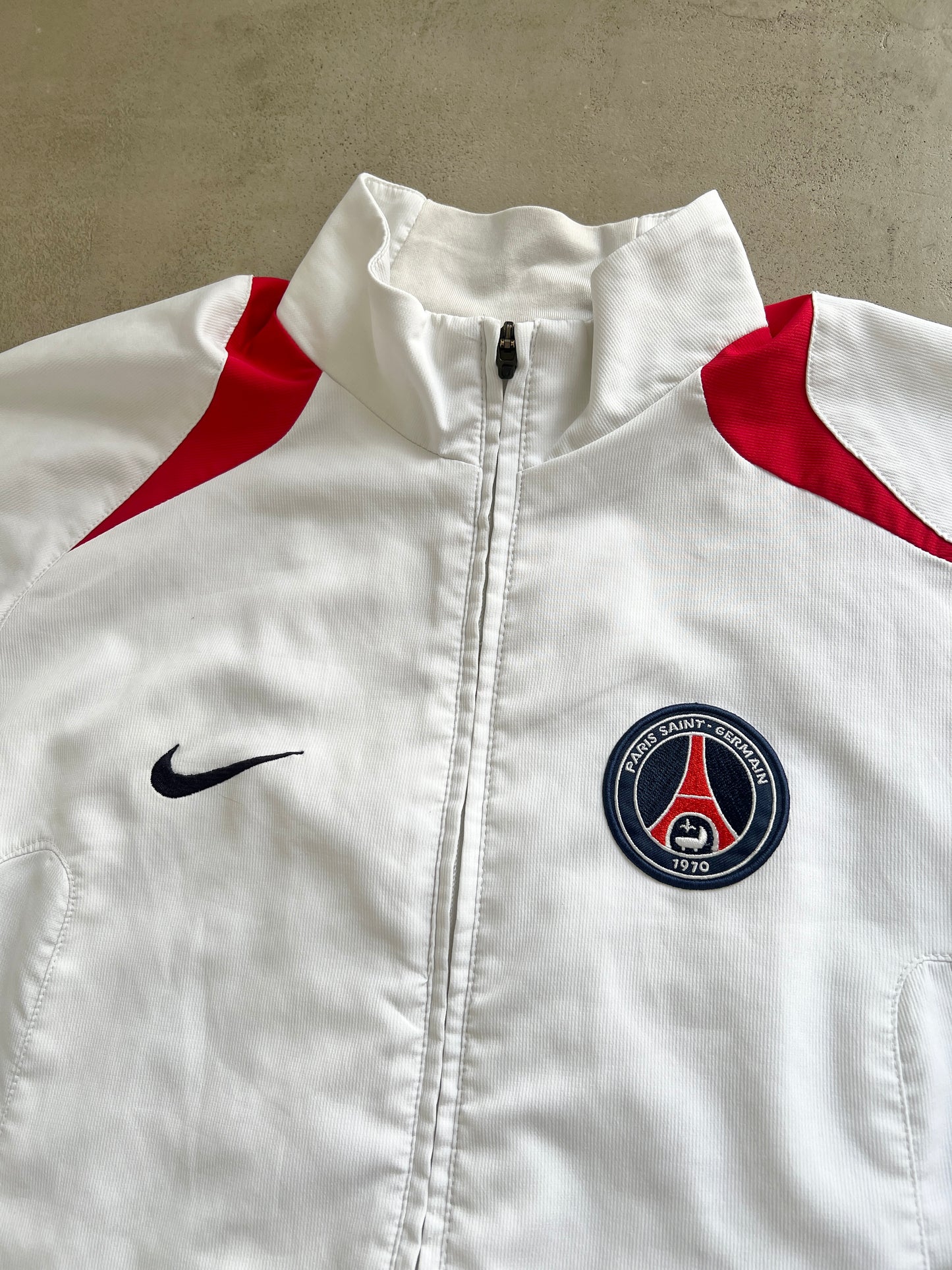 WHITE/RED PSG NIKE TRACK JACKET - 2000S - L