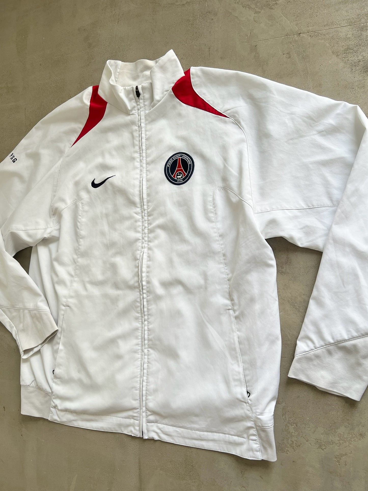 WHITE/RED PSG NIKE TRACK JACKET - 2000S - L