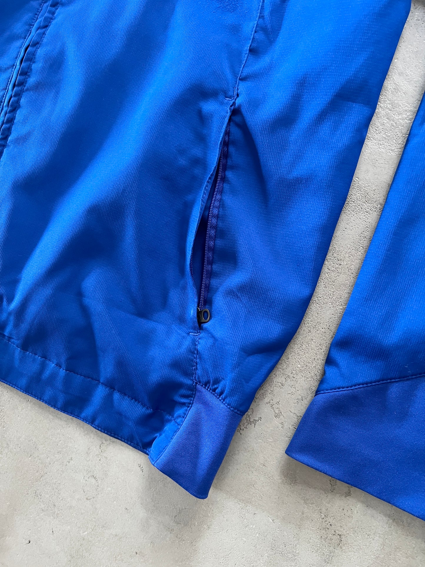 BLUE MANCHESTER UNITED NIKE JACKET - 2000S - L