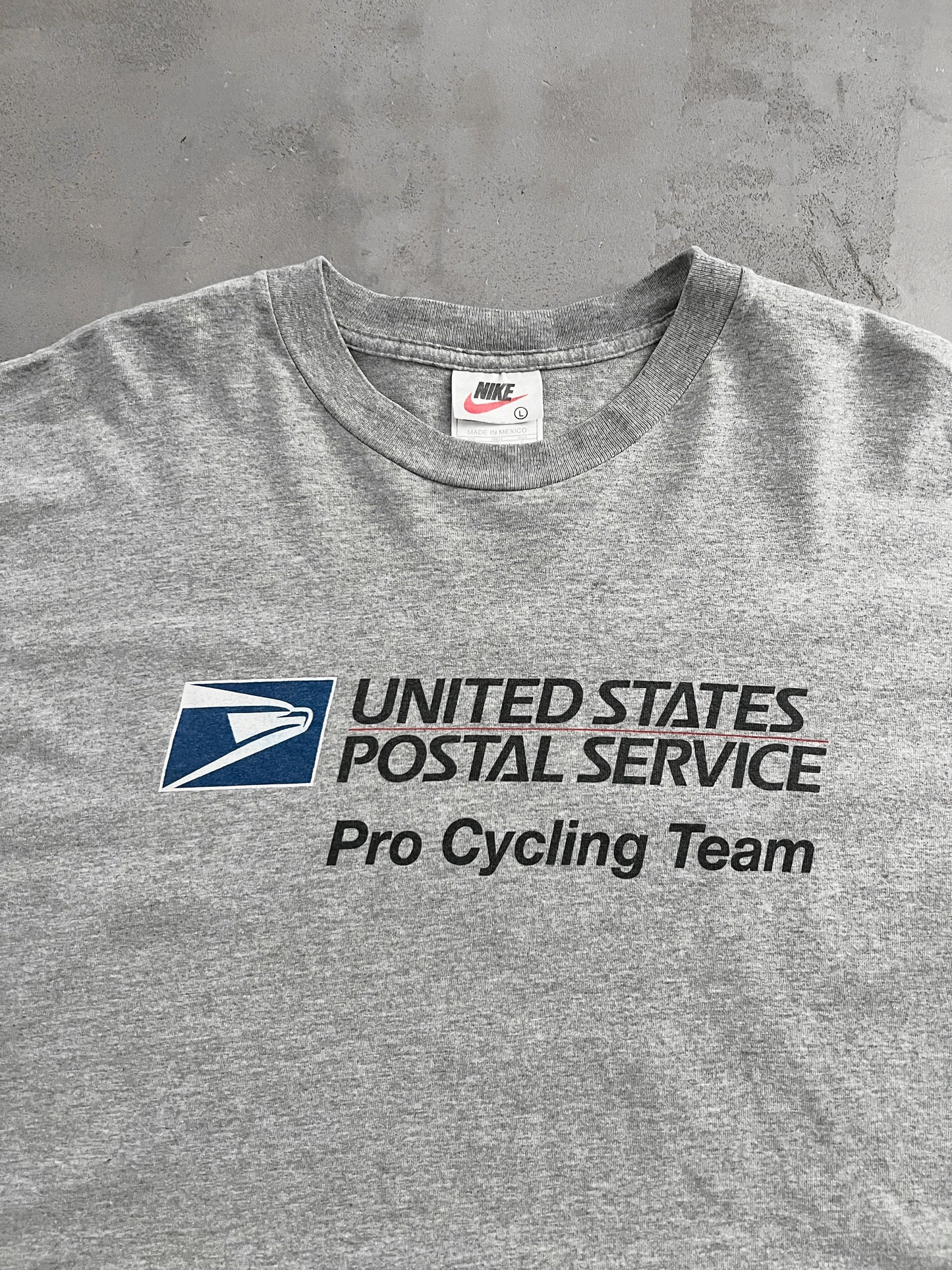 GREY USPS CYCLING TEAM NIKE TEE - 1990S - L