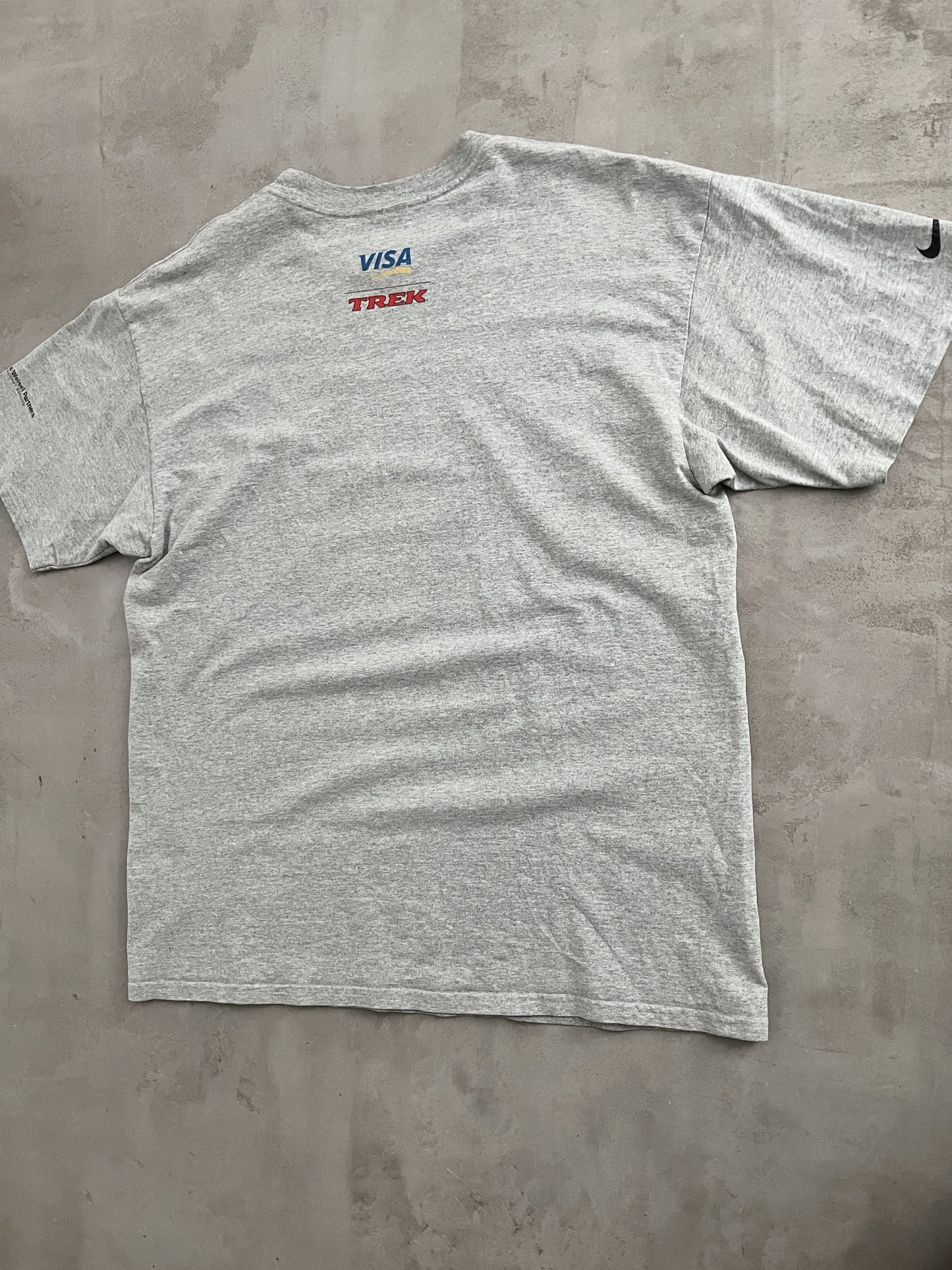 GREY USPS CYCLING TEAM NIKE TEE - 1990S - L