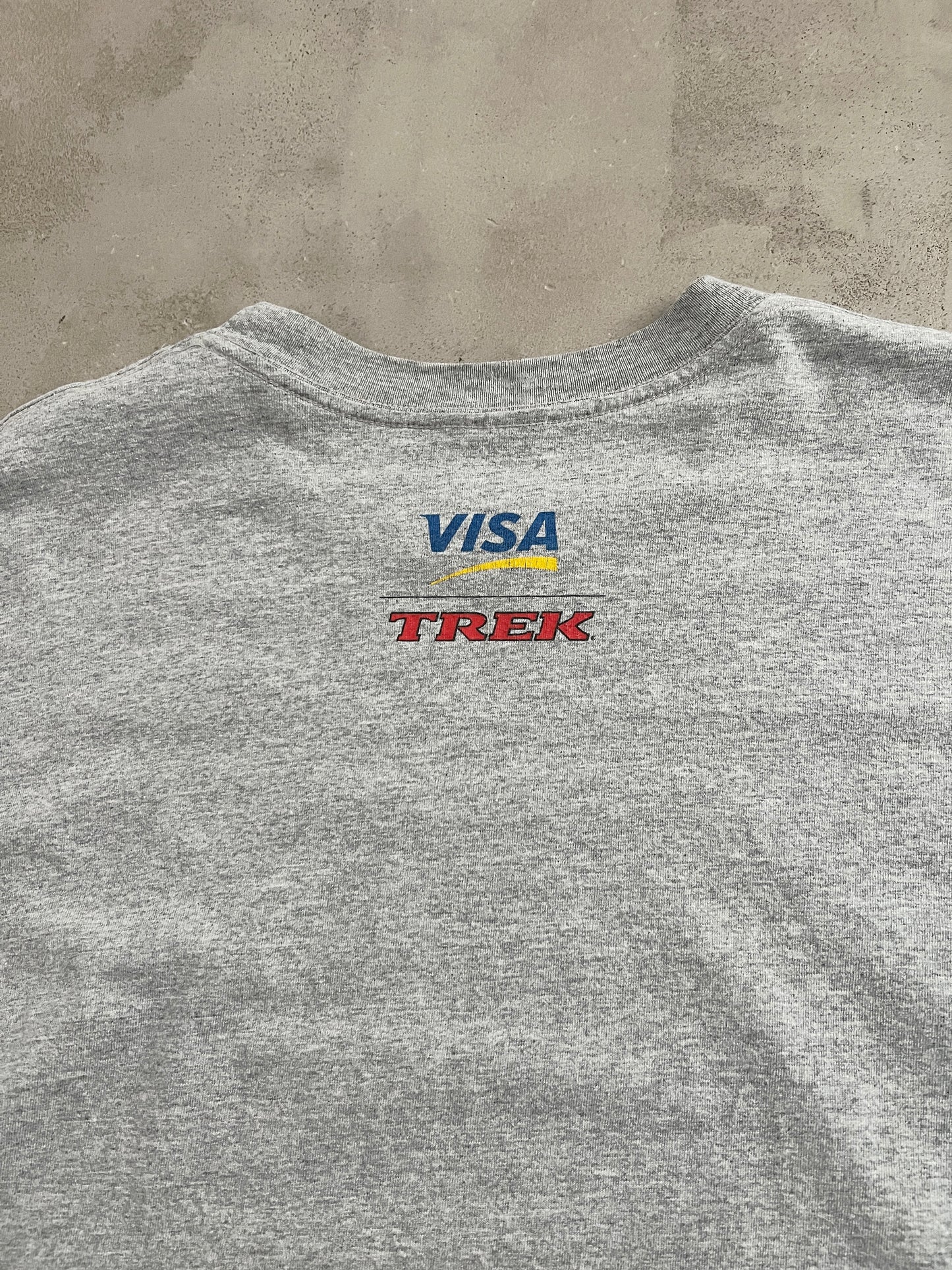GREY USPS CYCLING TEAM NIKE TEE - 1990S - L