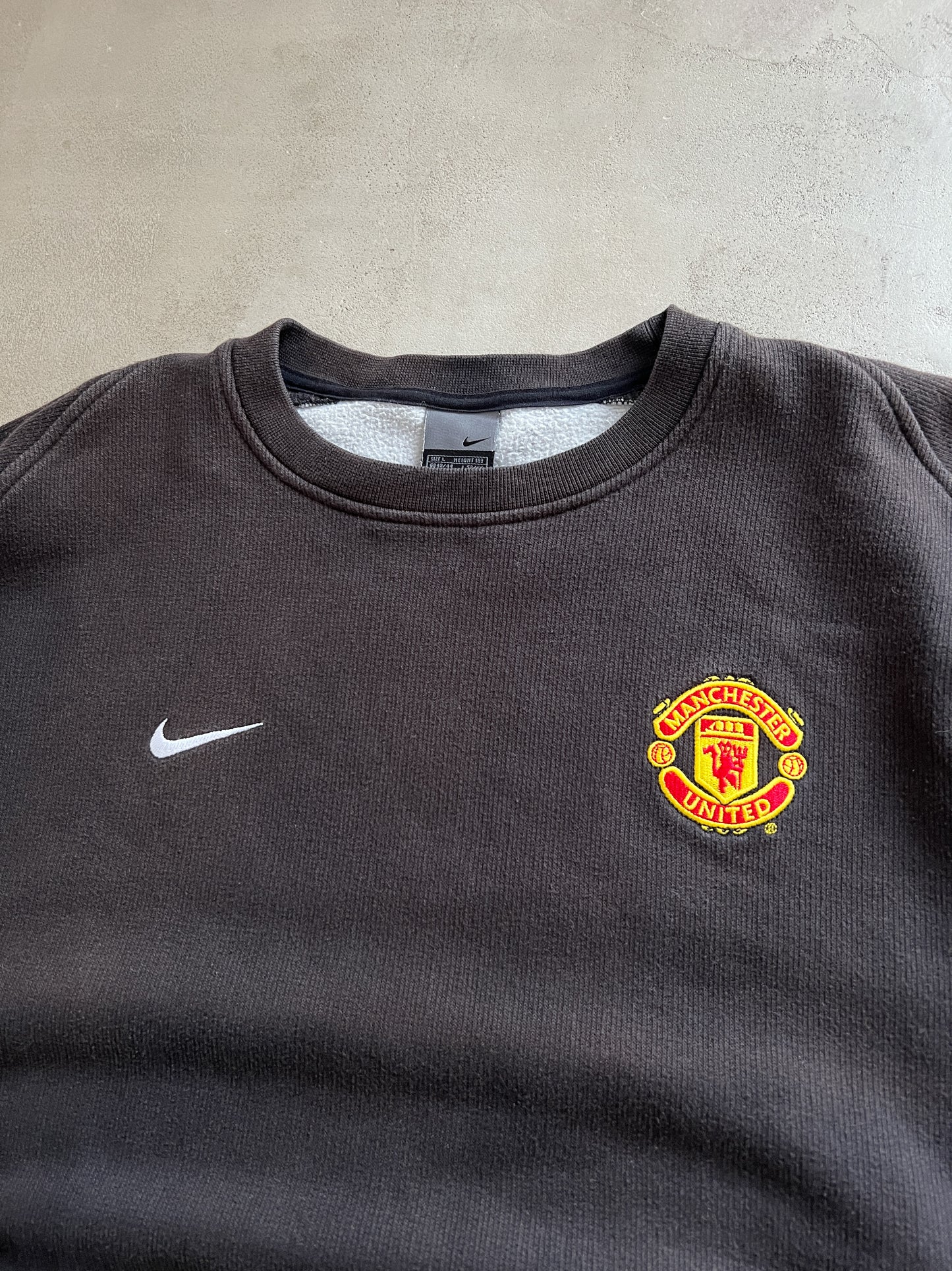 FADED BLACK MANCHESTER UNITED NIKE SWEATER - 2000S - L