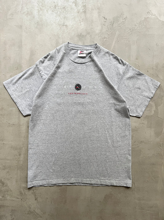 GREY NIKE TOWN TEE - 1990S - XL