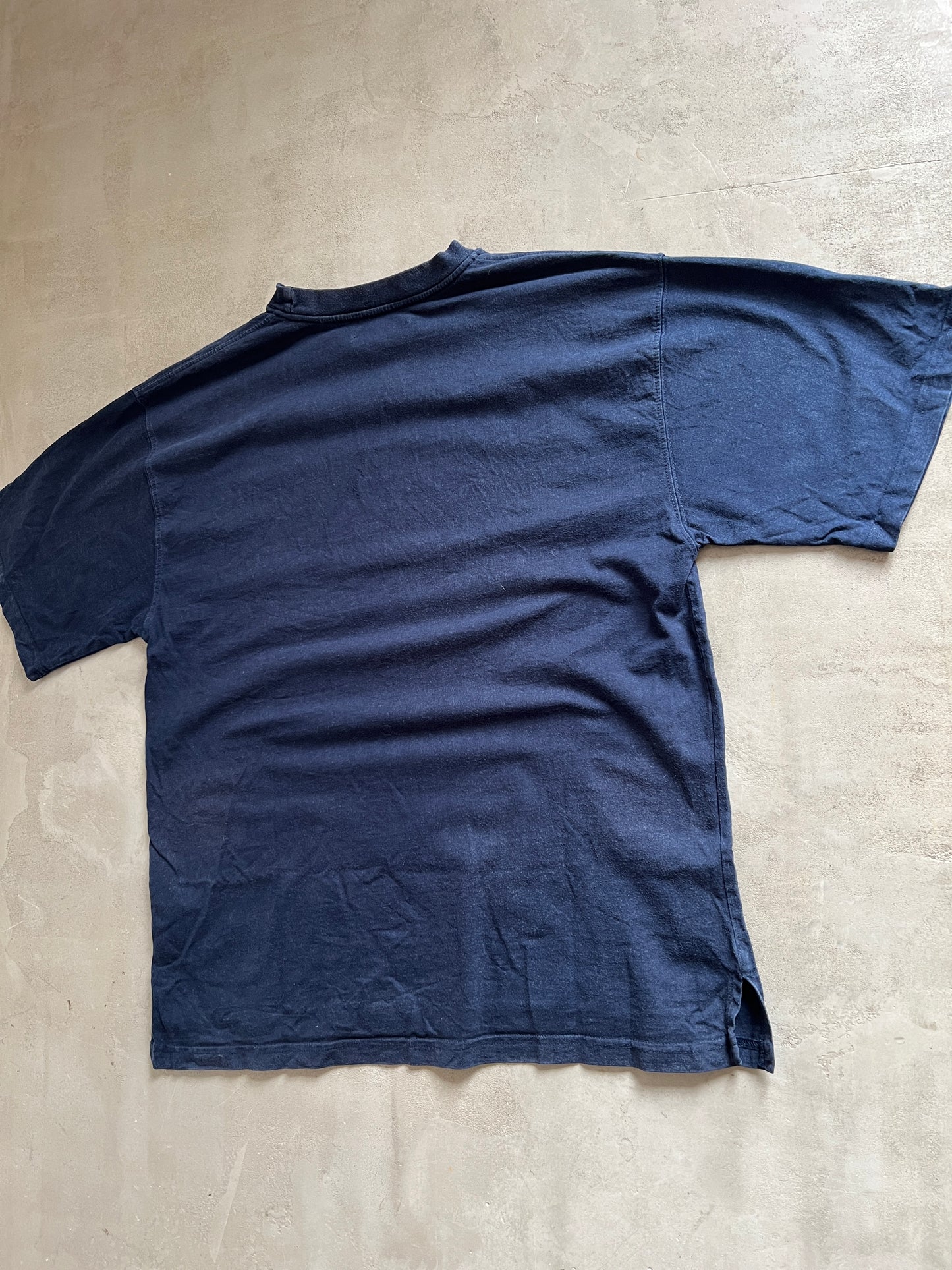 FADED NAVY PORSCHE TEE - 1990S - L