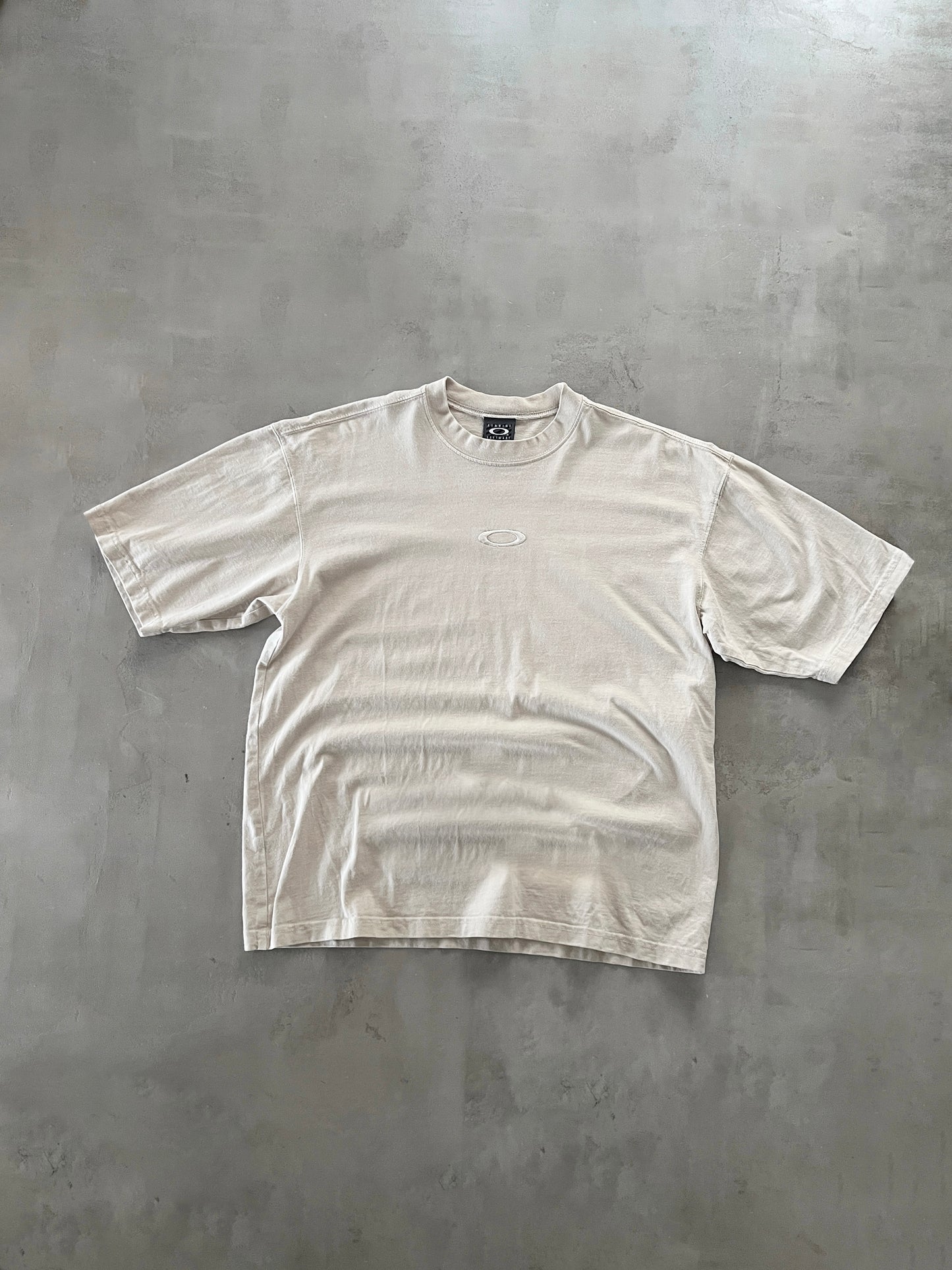 CREME OAKLEY SOFTWARE TEE - 1990S - L