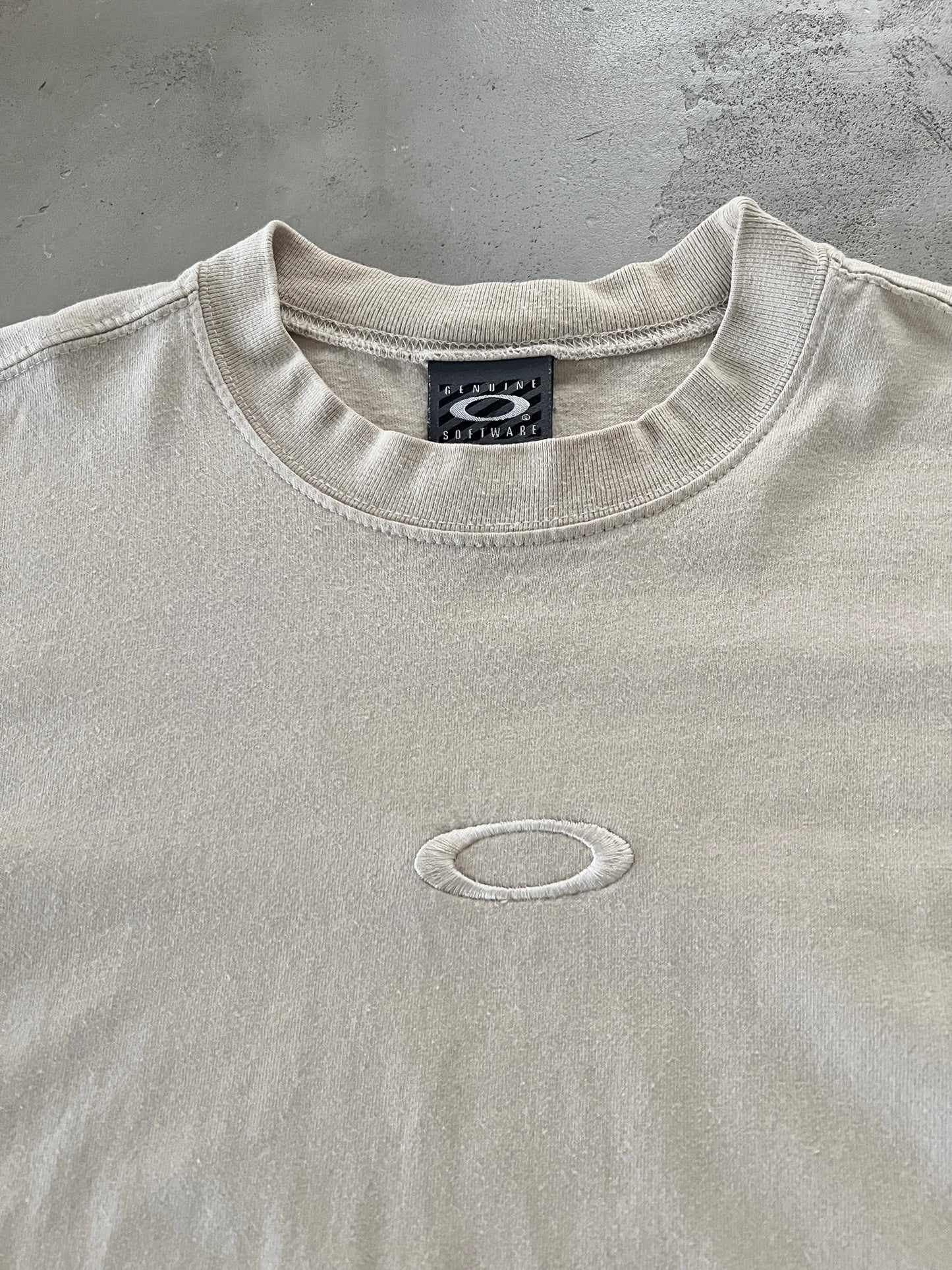 CREME OAKLEY SOFTWARE TEE - 1990S - L