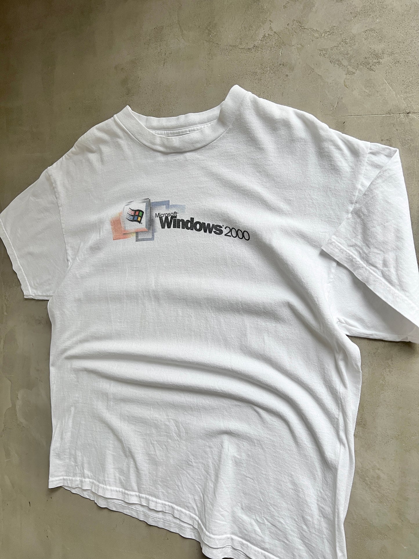 WHITE WINDOWS 2000 TEE - 2000S - L