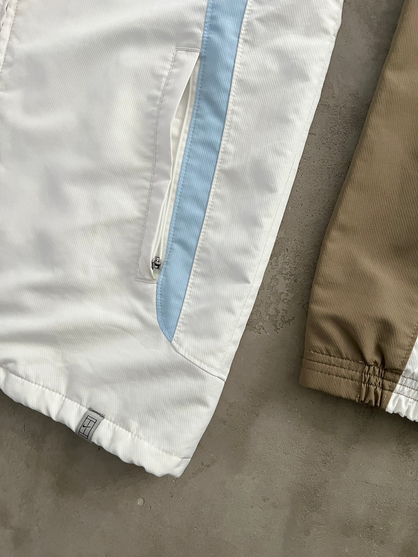 MOCHA/WHITE NIKE JACKET - 2000S - L/M