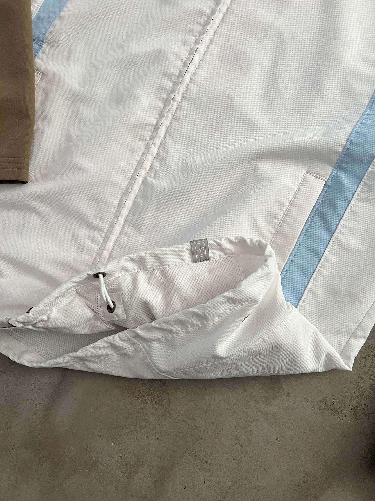 MOCHA/WHITE NIKE JACKET - 2000S - L/M