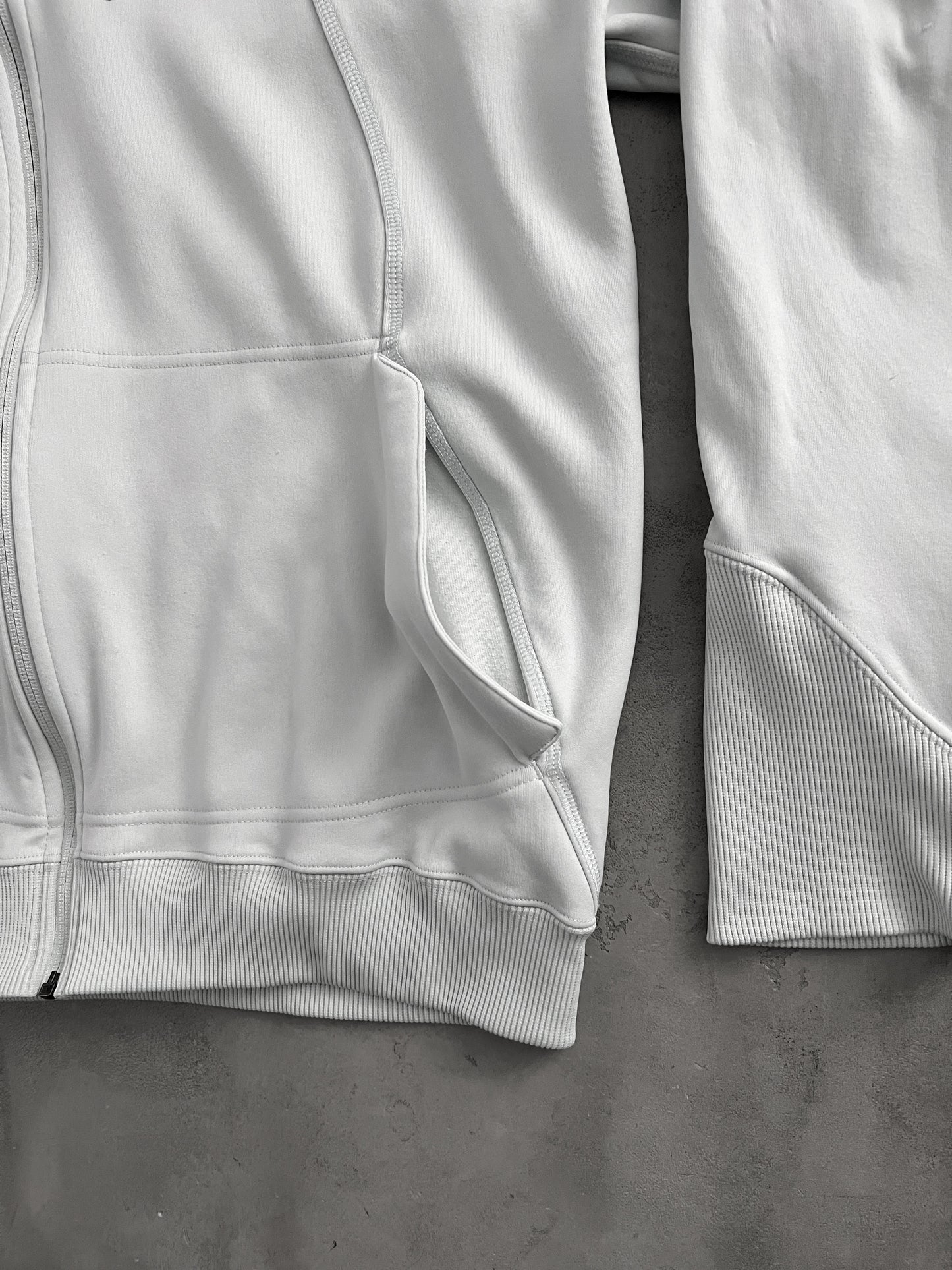 GREY NIKE ATHLETIC HOODIE - 2000S - M/L