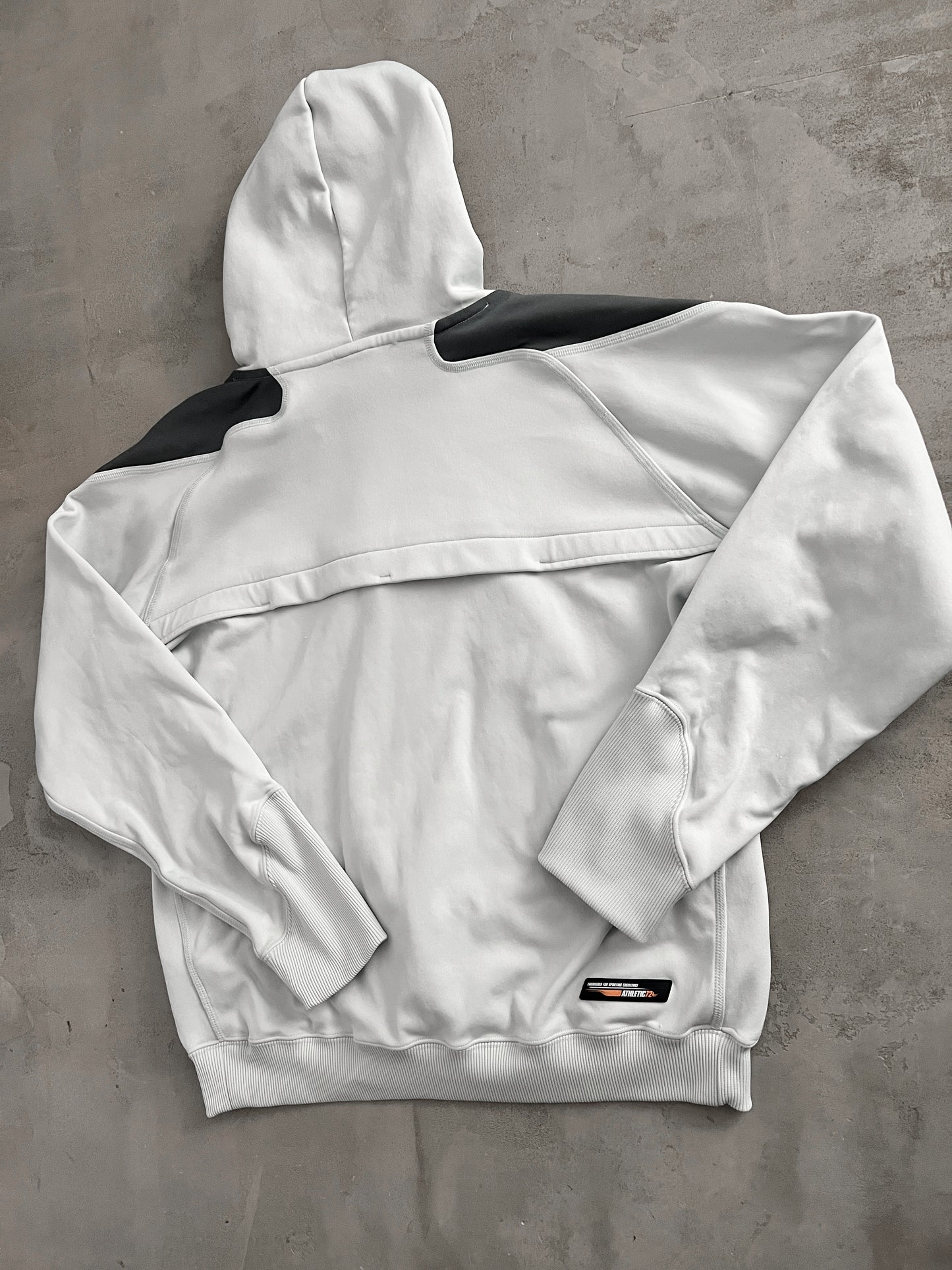GREY NIKE ATHLETIC HOODIE - 2000S - M/L