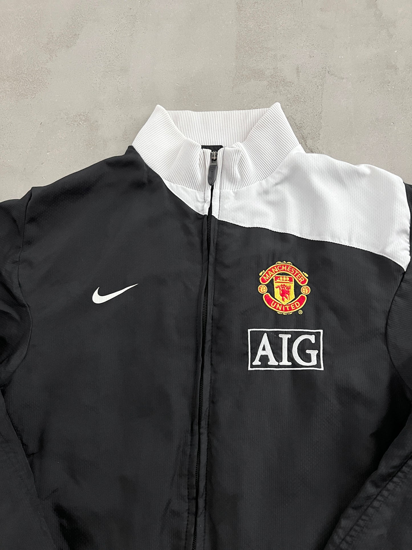 BLACK MANCHESTER UNITED NIKE JACKET - 2000S - S