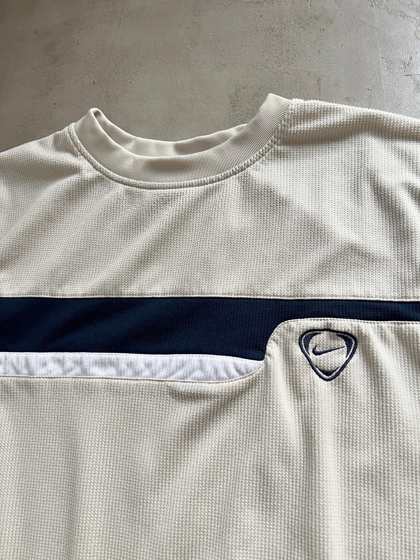 CREME NIKE SWEATER - 2000S - XL/L