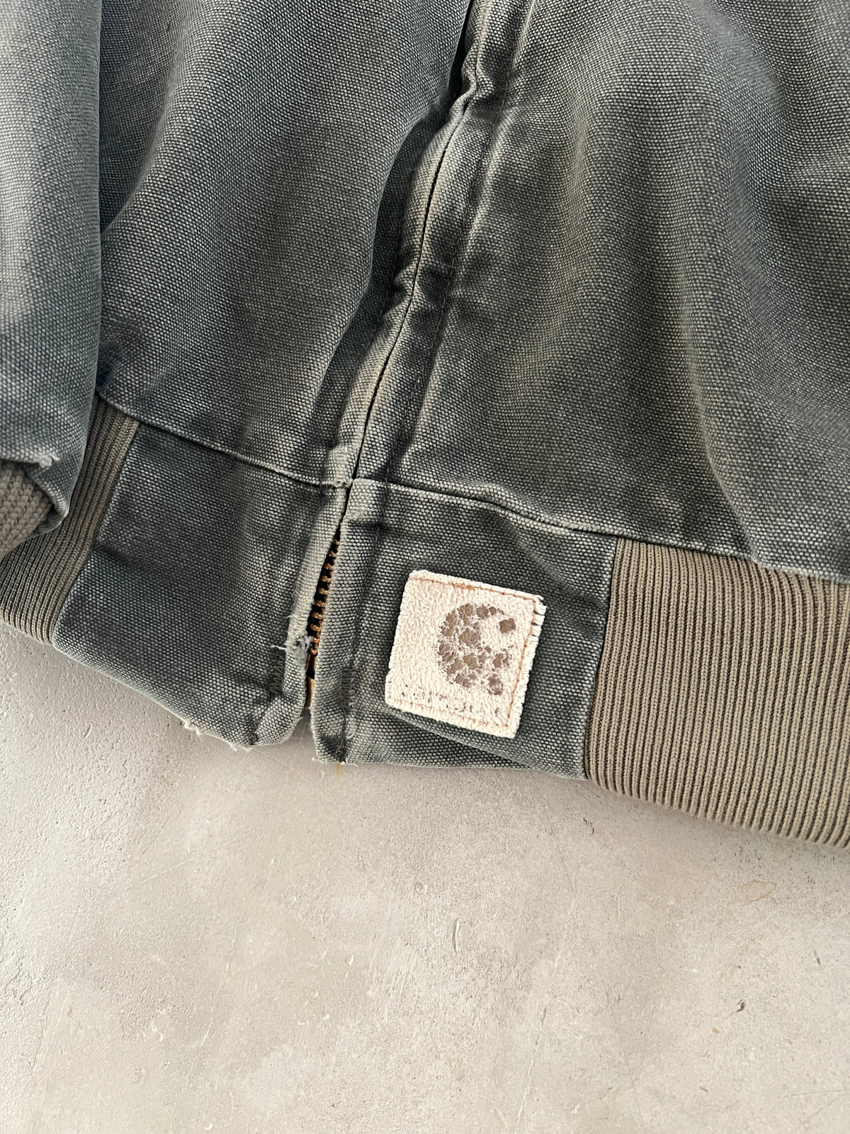 FADED GREY CARHARTT DETROIT JACKET - 1990S - L/XL