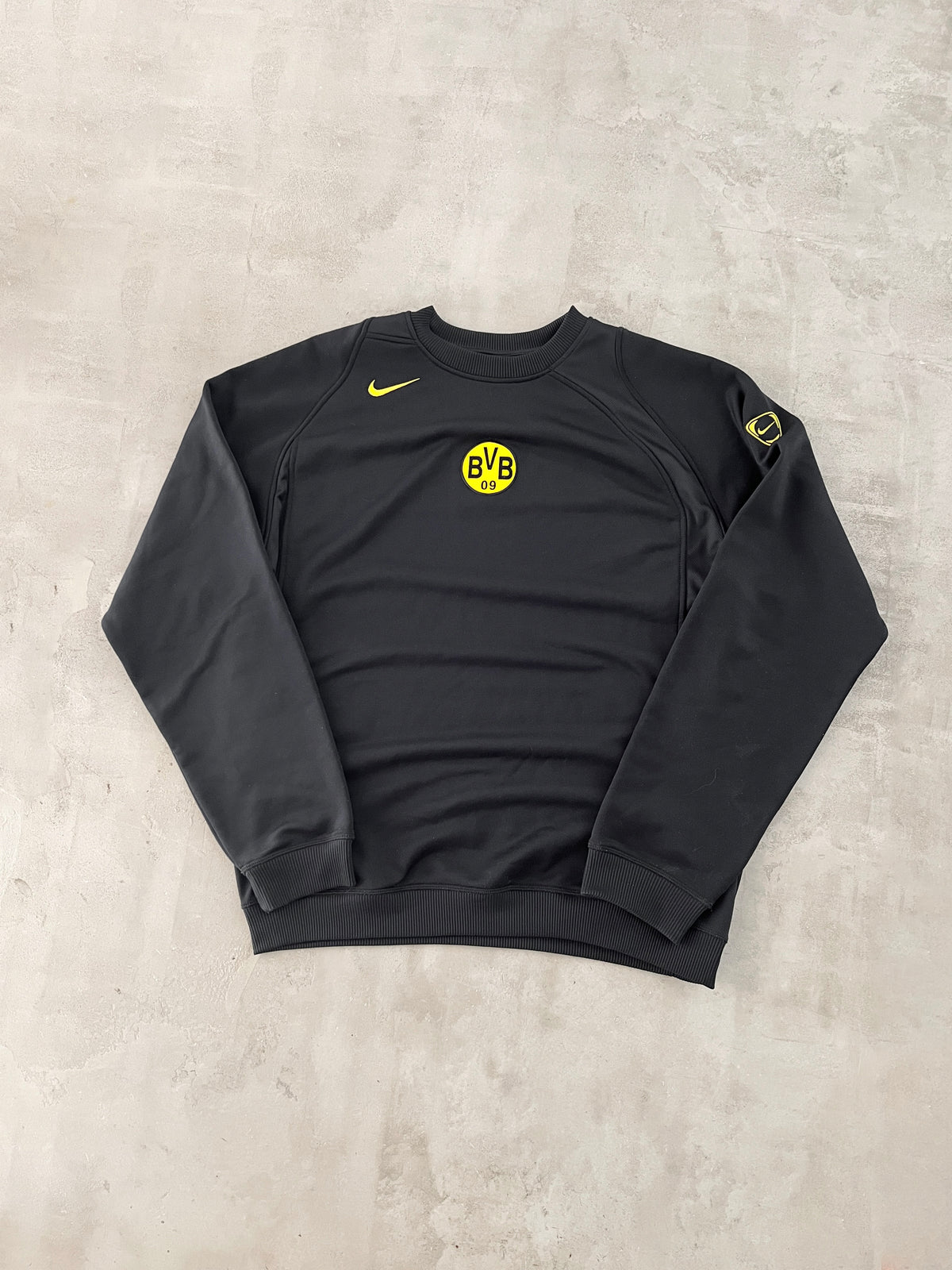 BLACK BVB NIKE SWEATER - 2000S - L