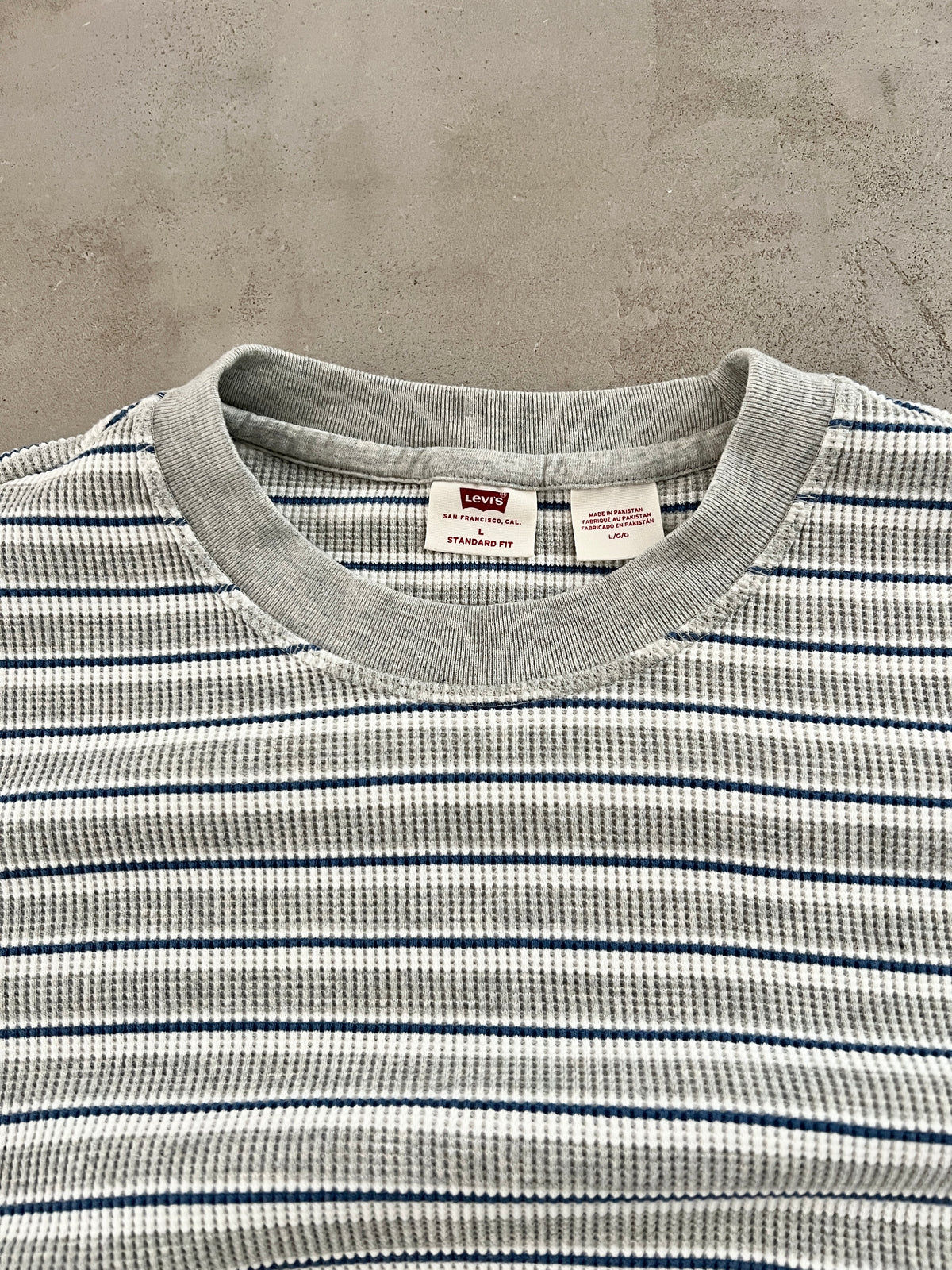 GREY/BLUE LEVIS WAFFLE KNIT LONGSLEEVE - 2000S - L