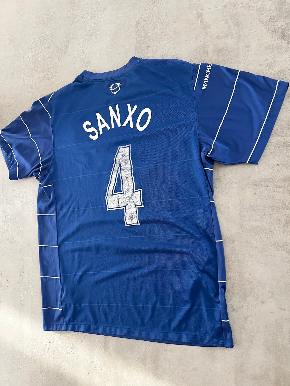 BLUE MANCHESTER UNITED NIKE JERSEY - 2000S - L