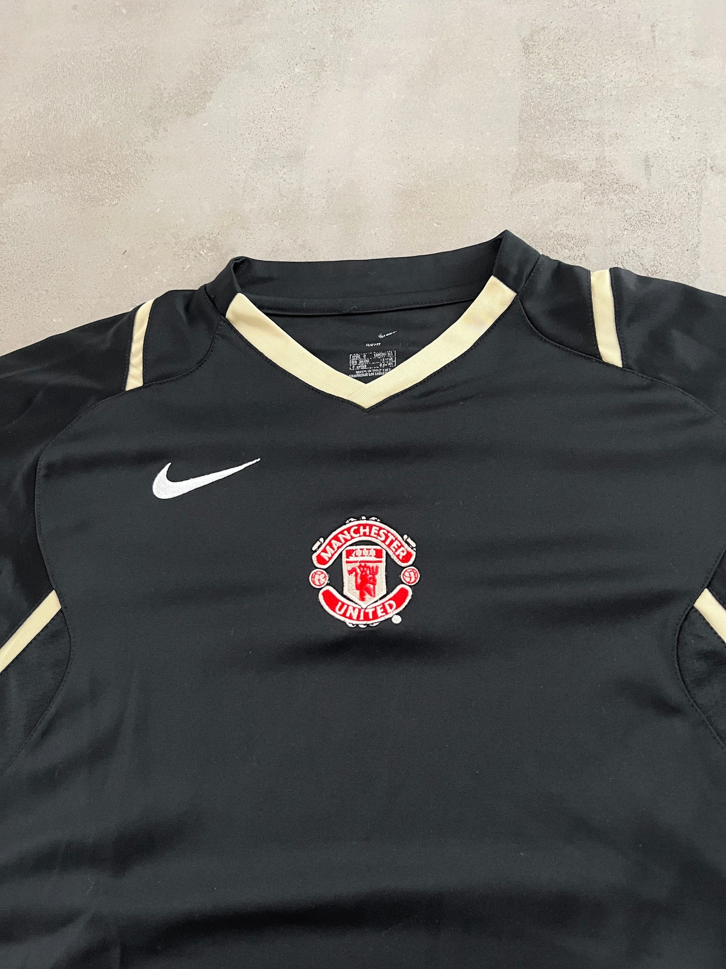 BLACK MANCHESTER UNITED NIKE JERSEY - 2000S - S