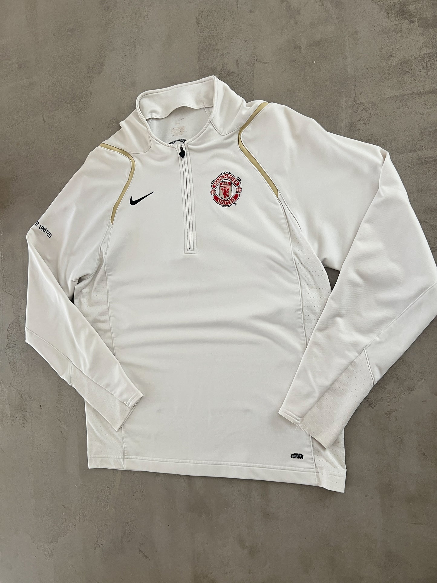WHITE MANCHESTER UNITED NIKE HALFZIP - 2000S - M