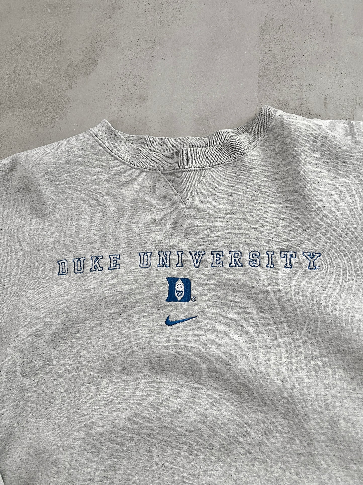 GREY NIKE DUKE UNIVERSITY SWEATER - 2000S - XL