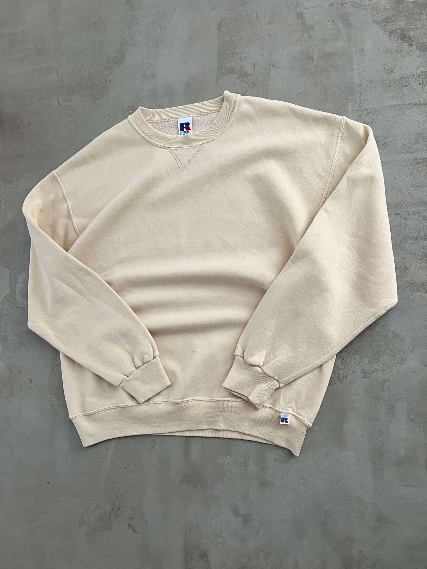 CREME RUSSELL SWEATER - 1990S - L