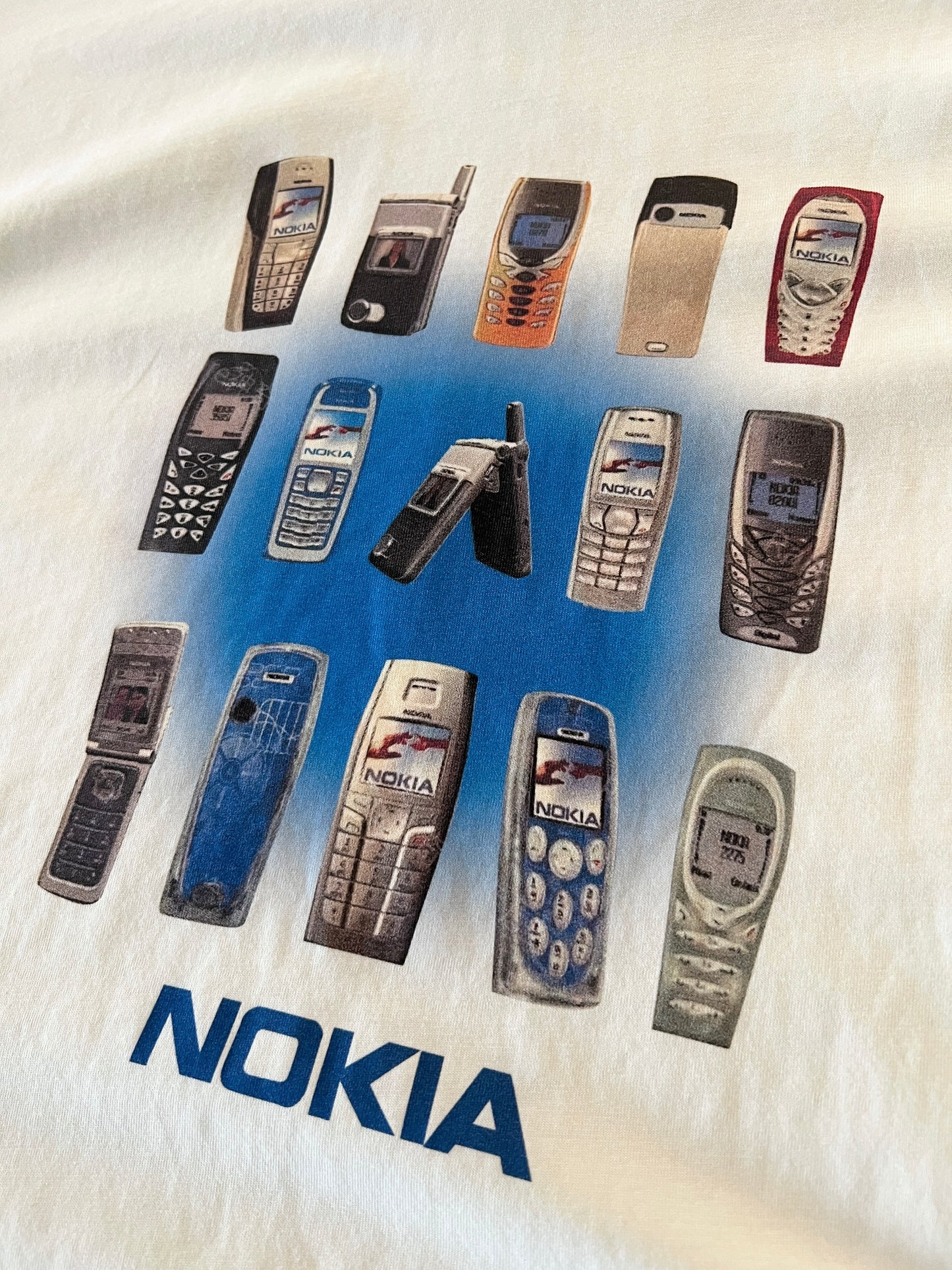 CREME NOKIA LONGSLEEVE - 2000S - L