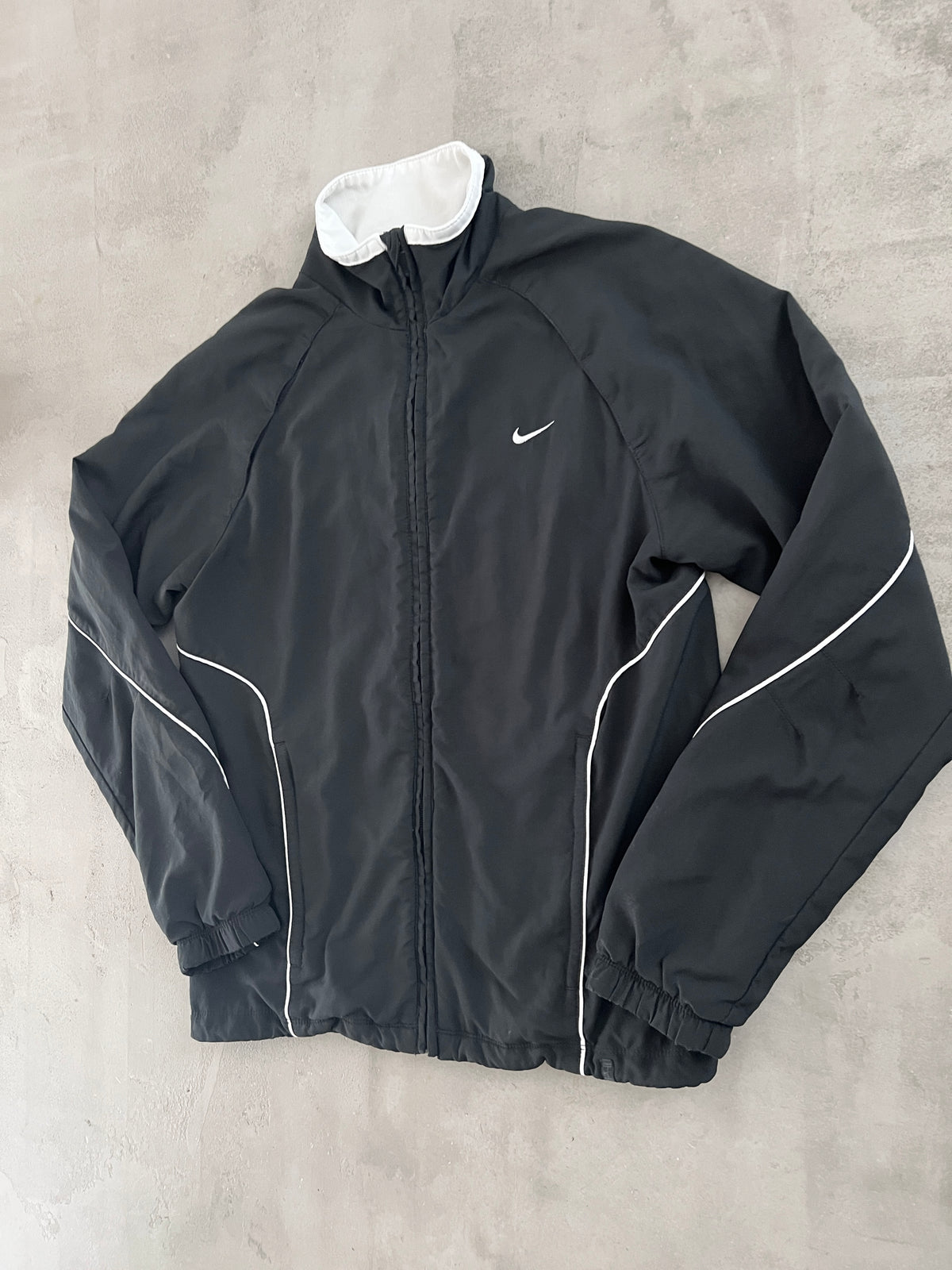 BLACK NIKE TRACK JACKET - 2000S - S