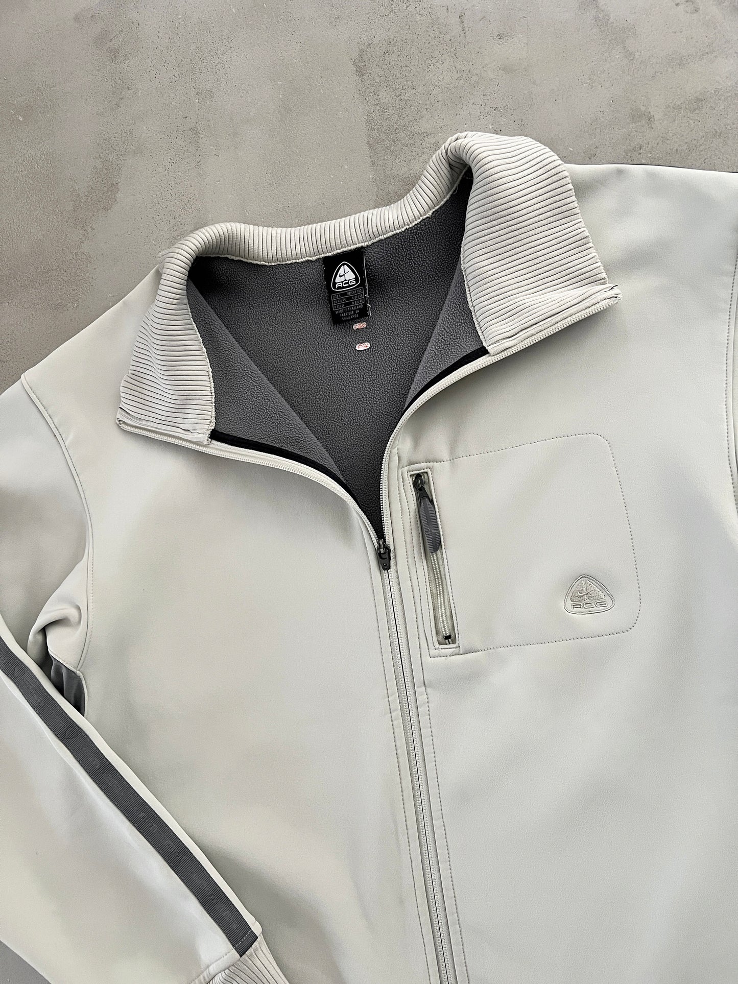 CREME NIKE ACG JACKET - 2000S - L/XL