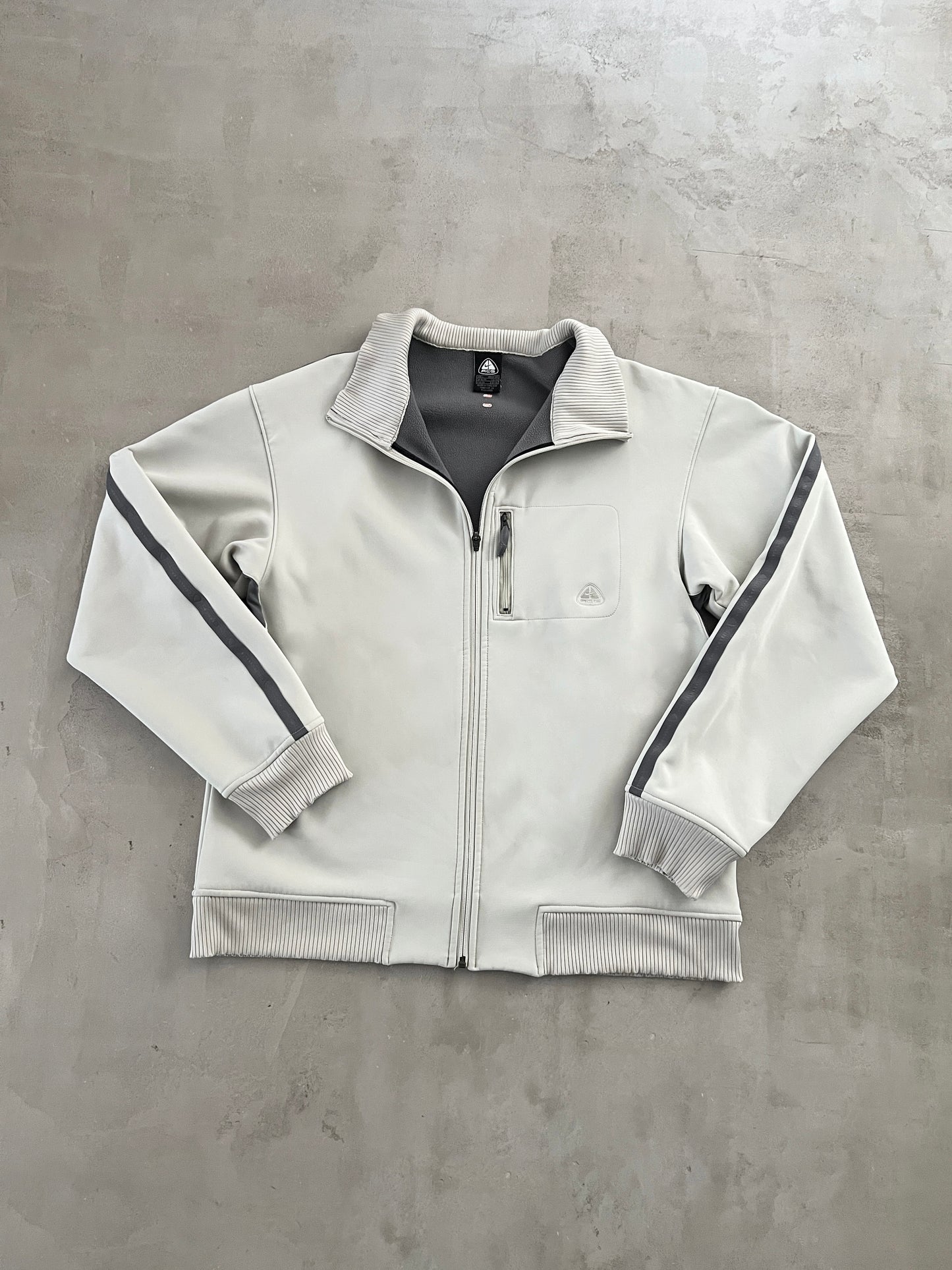 CREME NIKE ACG JACKET - 2000S - L/XL