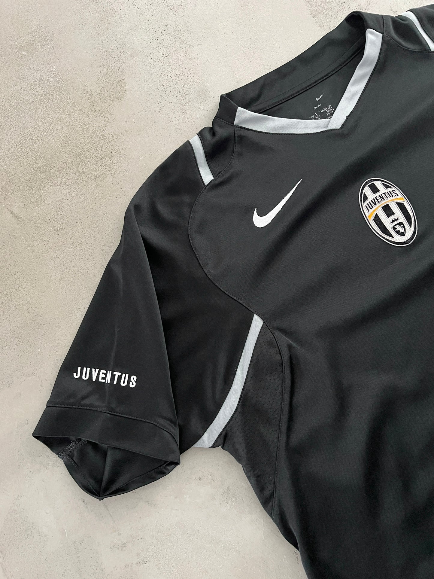 BLACK JUVENTUS TURIN NIKE TEE - 2000S - M