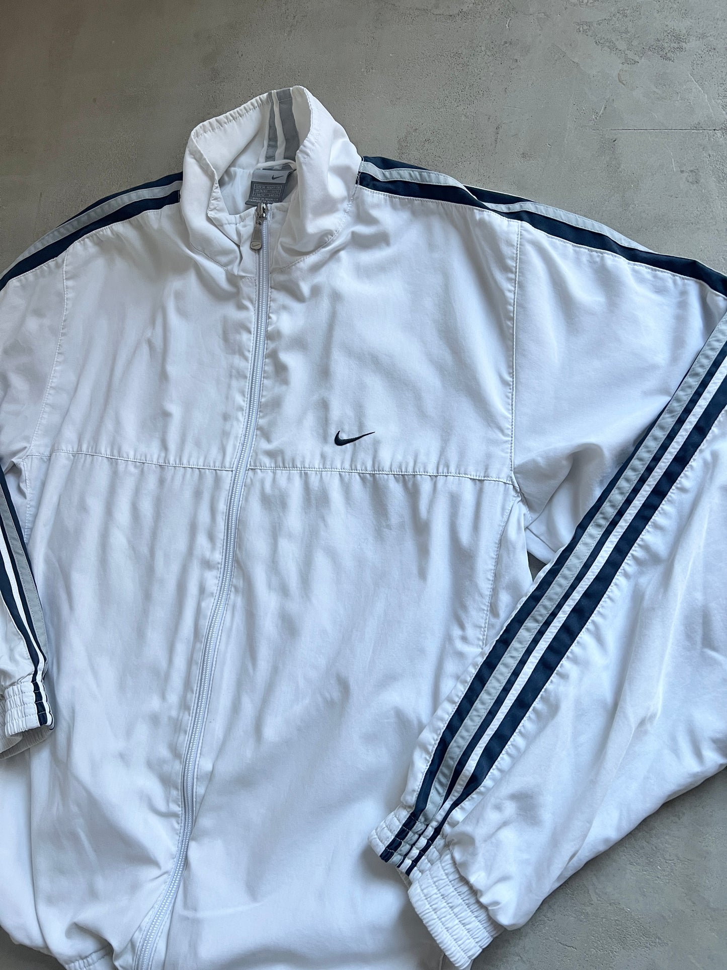 WHITE NIKE TRACK JACKET - 2000S - M/L
