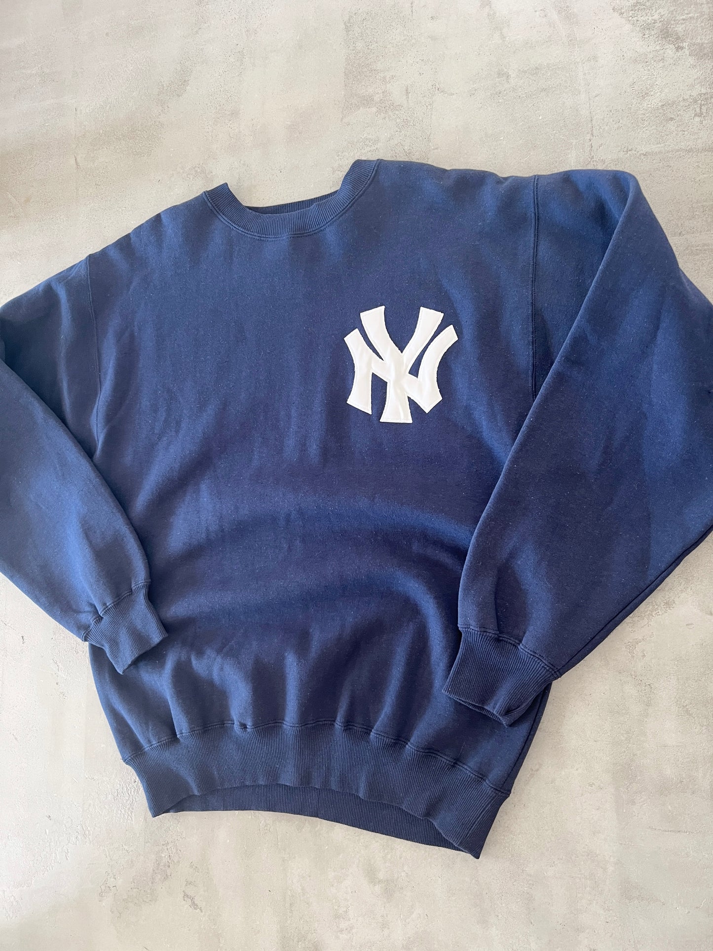 NAVY YANKEES SWEATER - 1990S - L