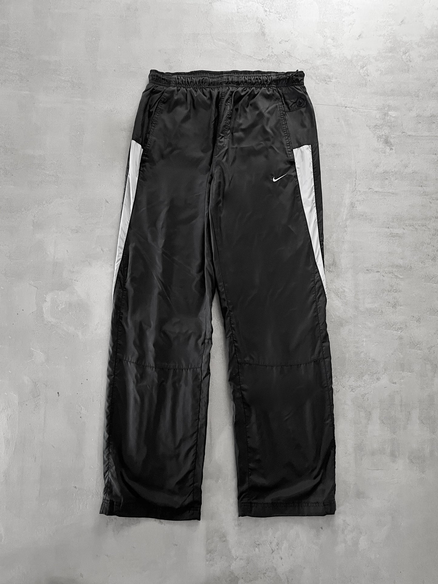 BLACK NIKE TRACK PANTS - 2000S - L/M
