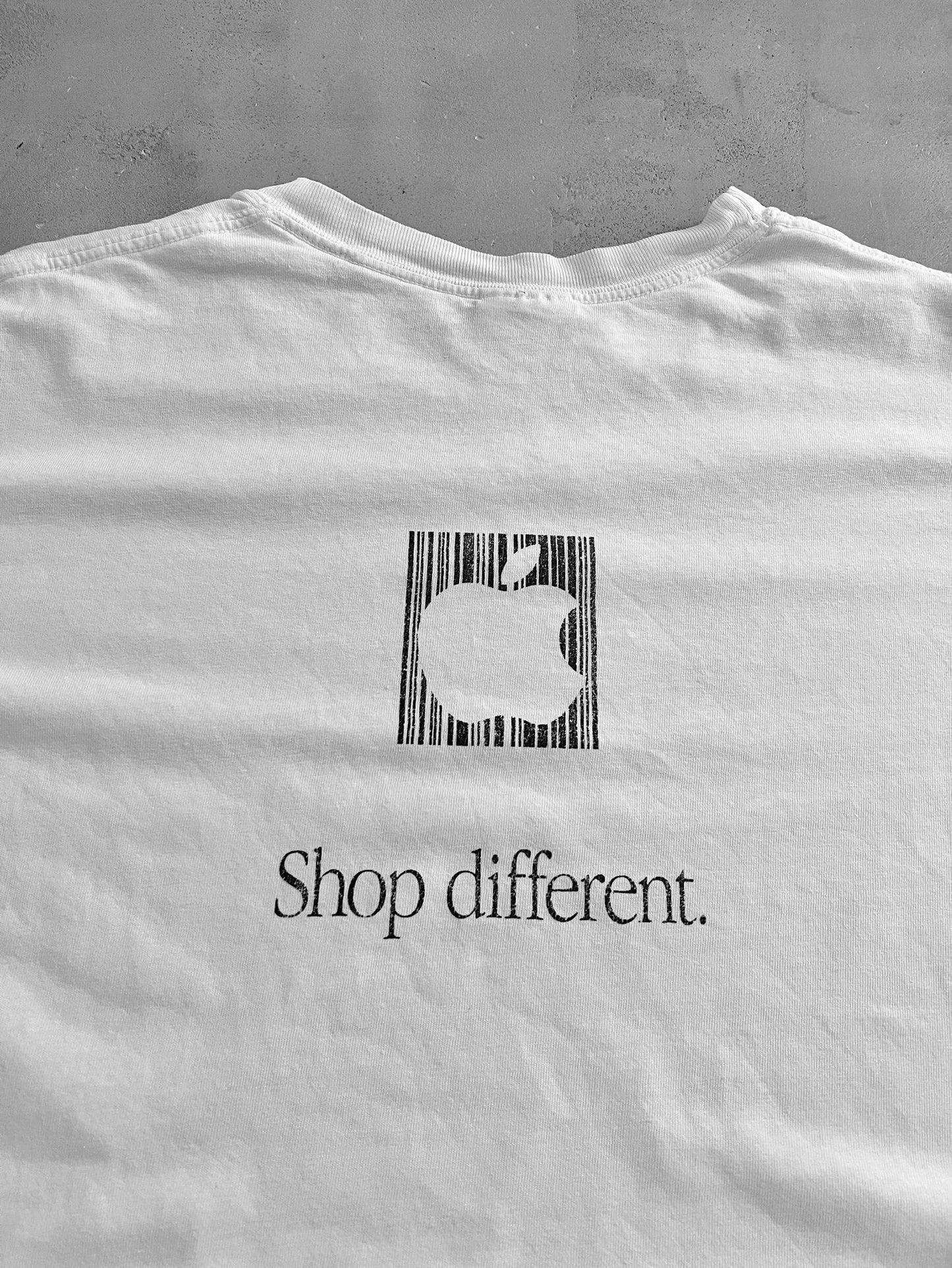 WHITE APPLE PROMO TEE - 2000S - XL/XXL