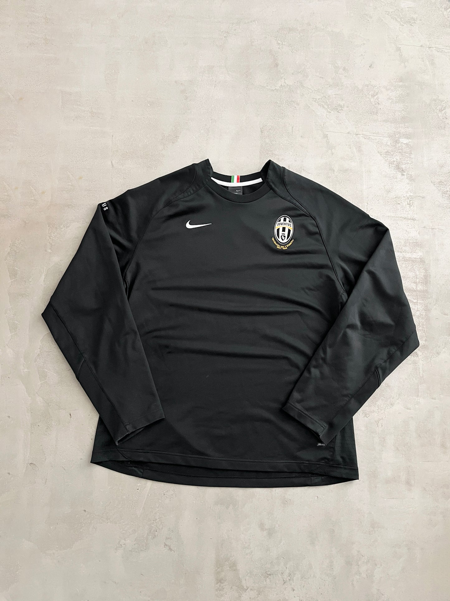 BLACK JUVENTUS NIKE SWEATER - 2000S -XL