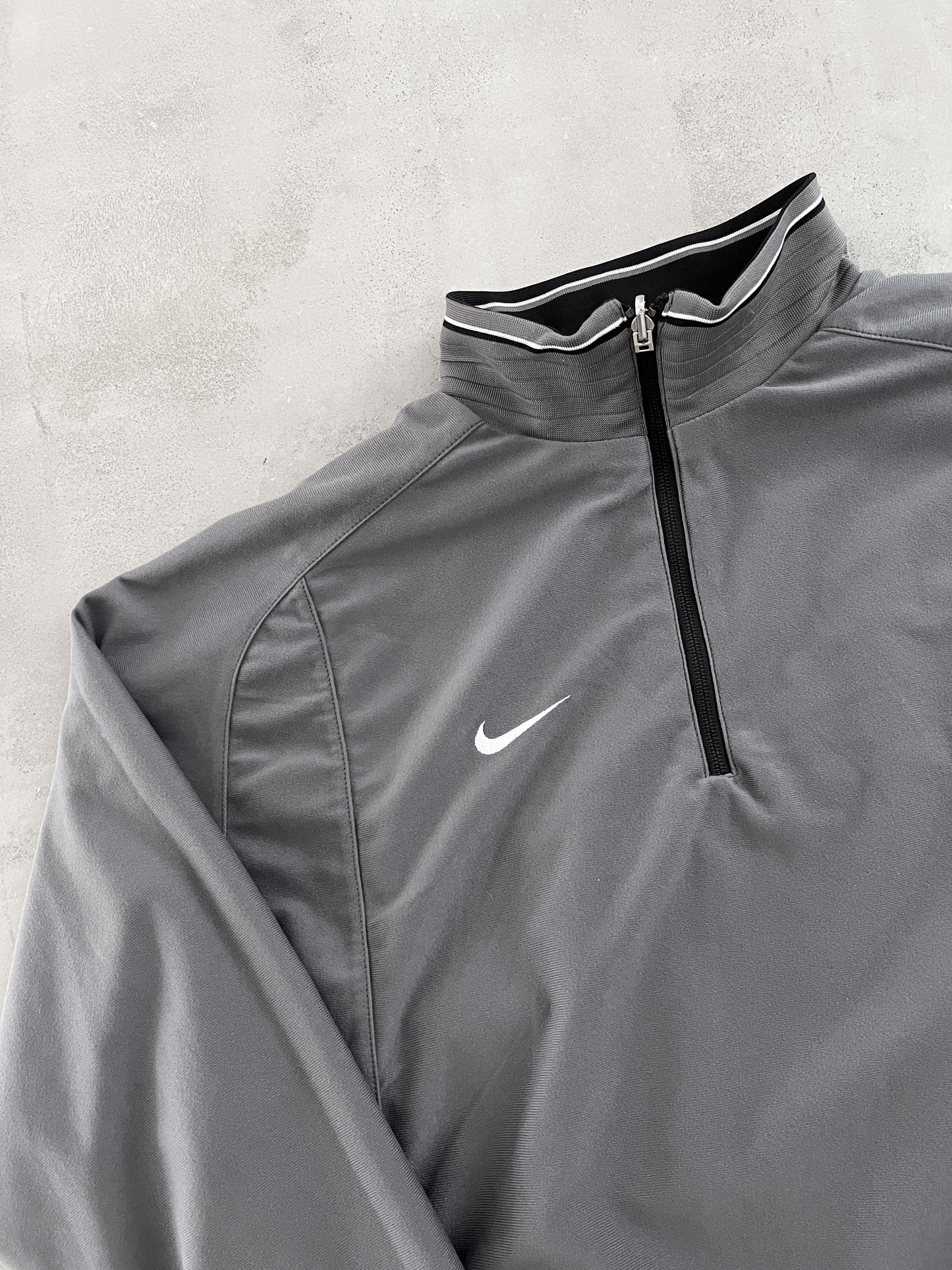BLACK/GREY REVERSIBLE NIKE HALFZIP - 2000S - L/M