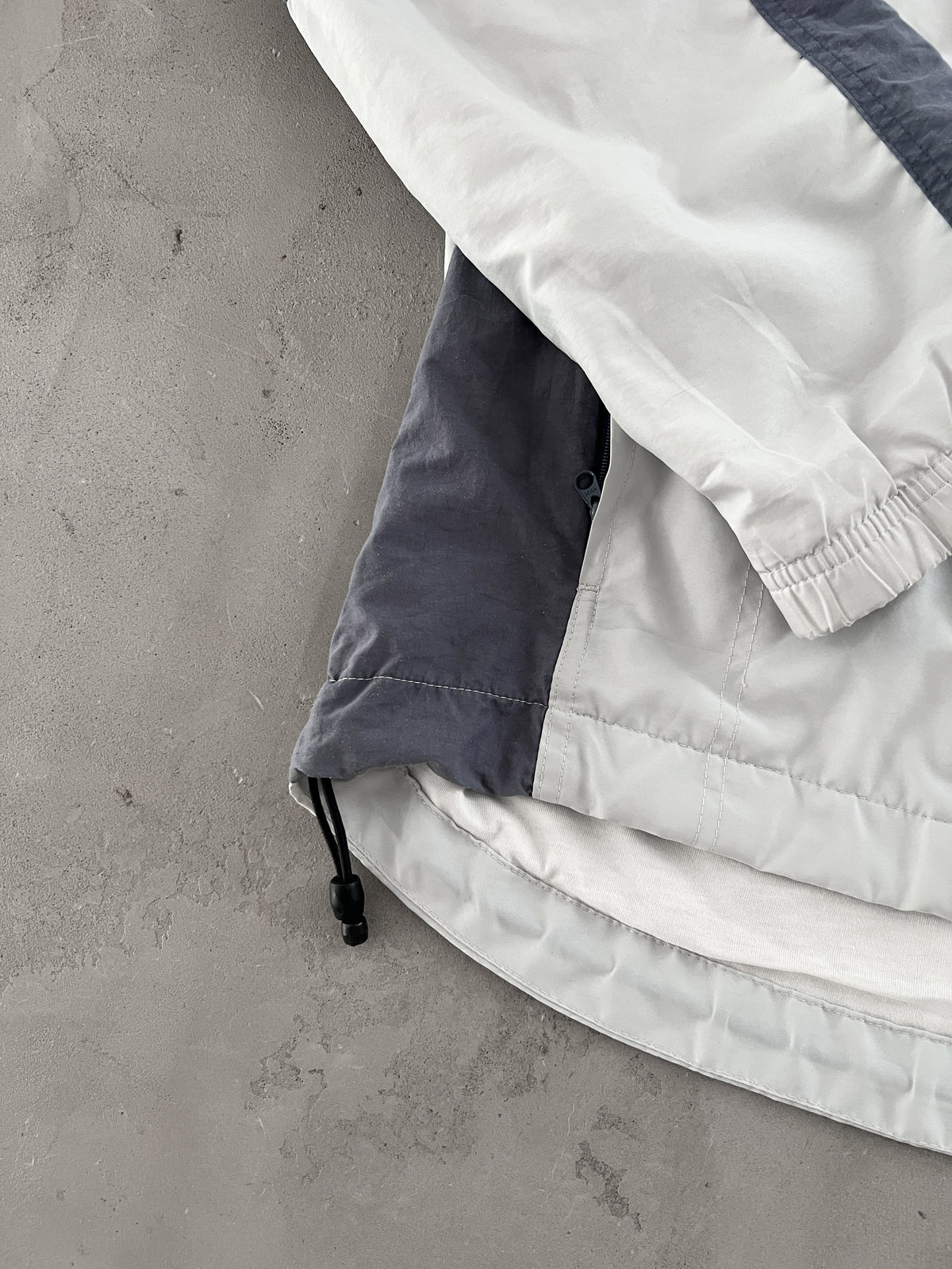 GREY NIKE TRACK JACKET - 2000S - XL