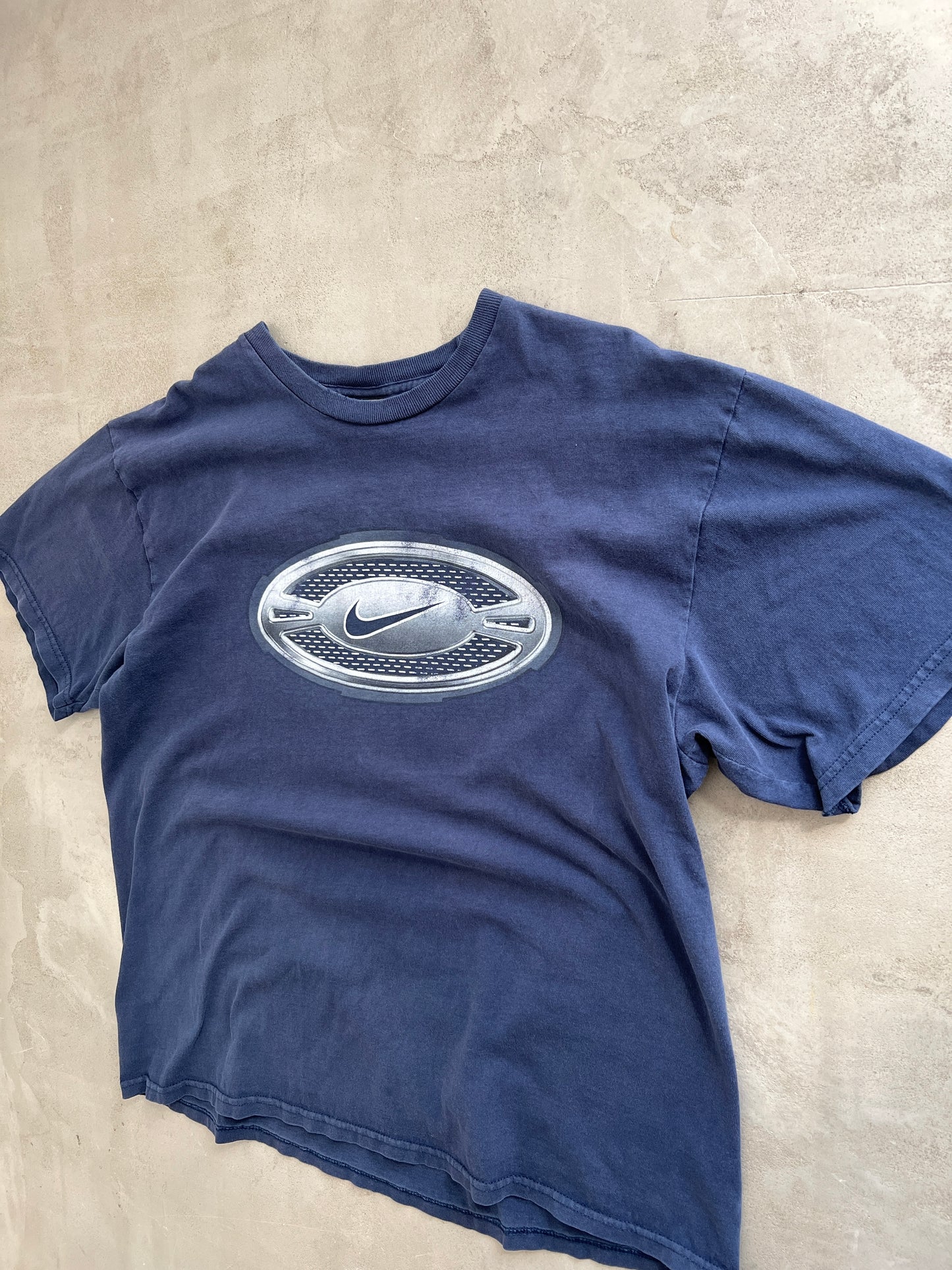 FADED NAVY NIKE TEE - 1990S - L