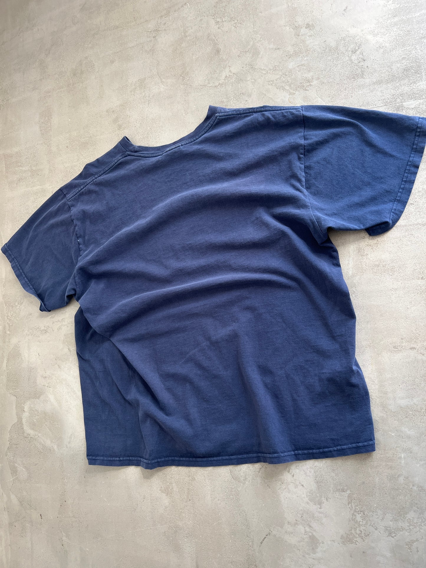 FADED NAVY NIKE TEE - 1990S - L