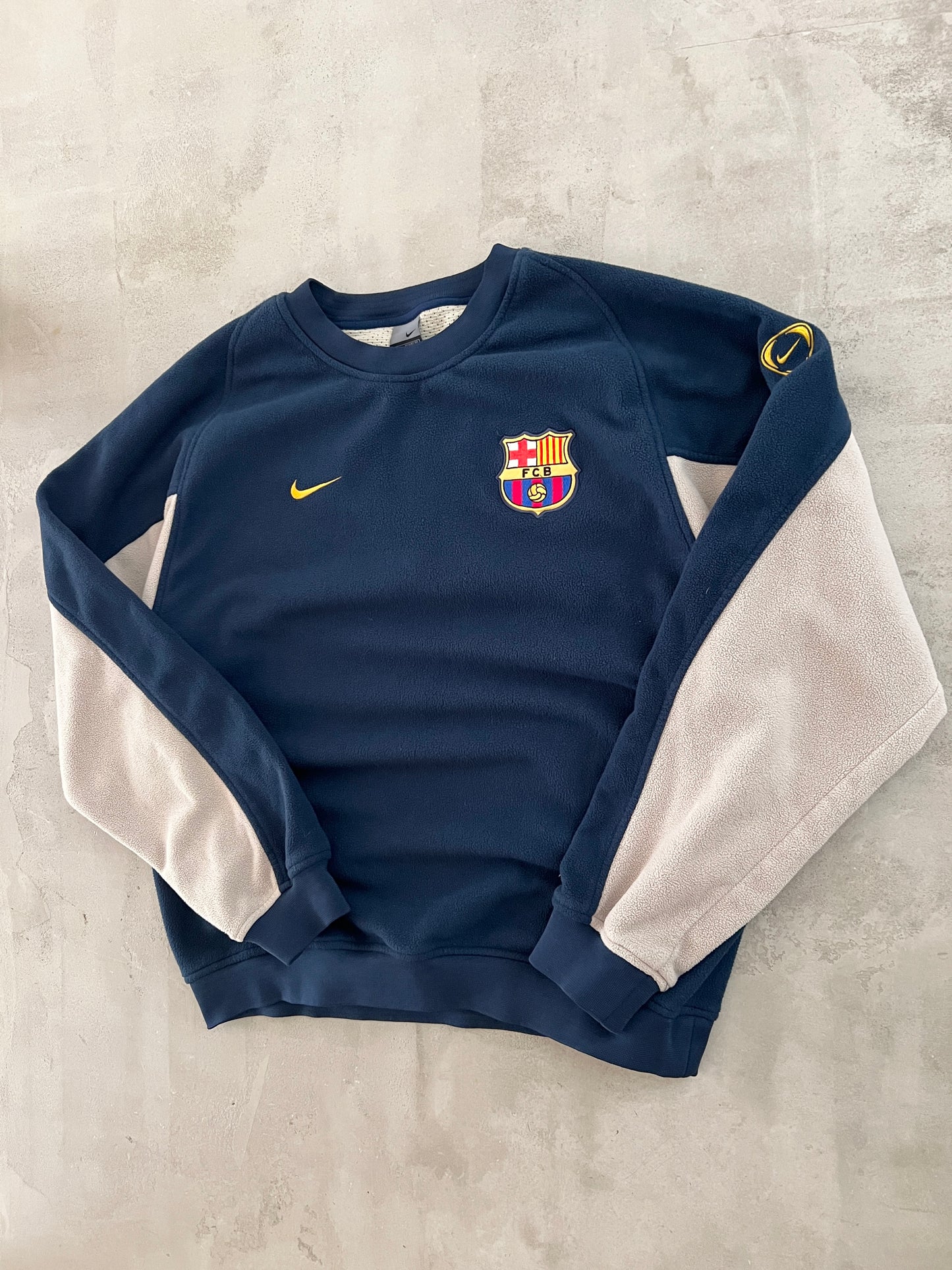 NAVY/BEIGE BARCA FLEECE SWEATER - 2000S - L
