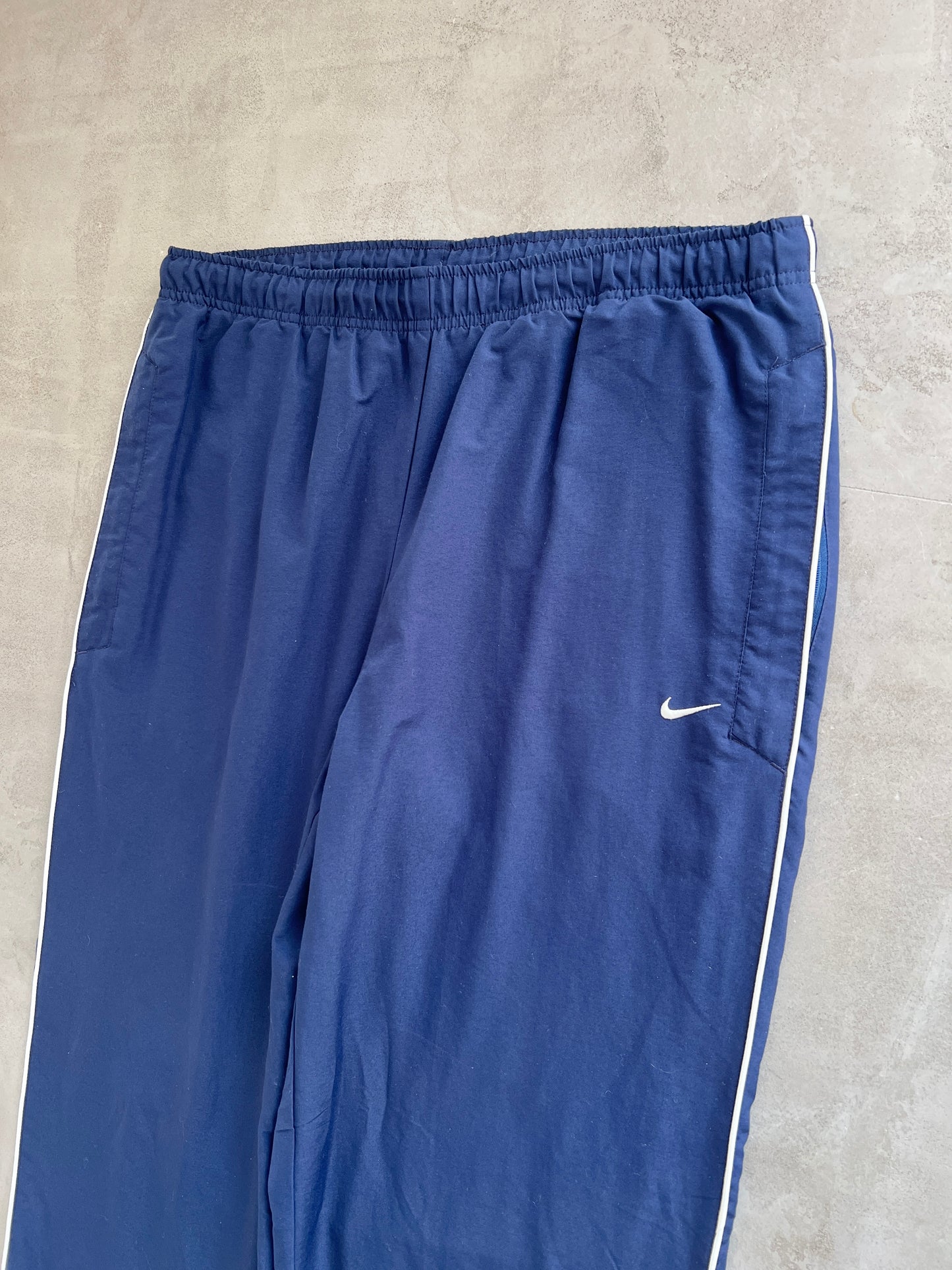 NAVY NIKE TRACK PANTS - 2000S - XL/L