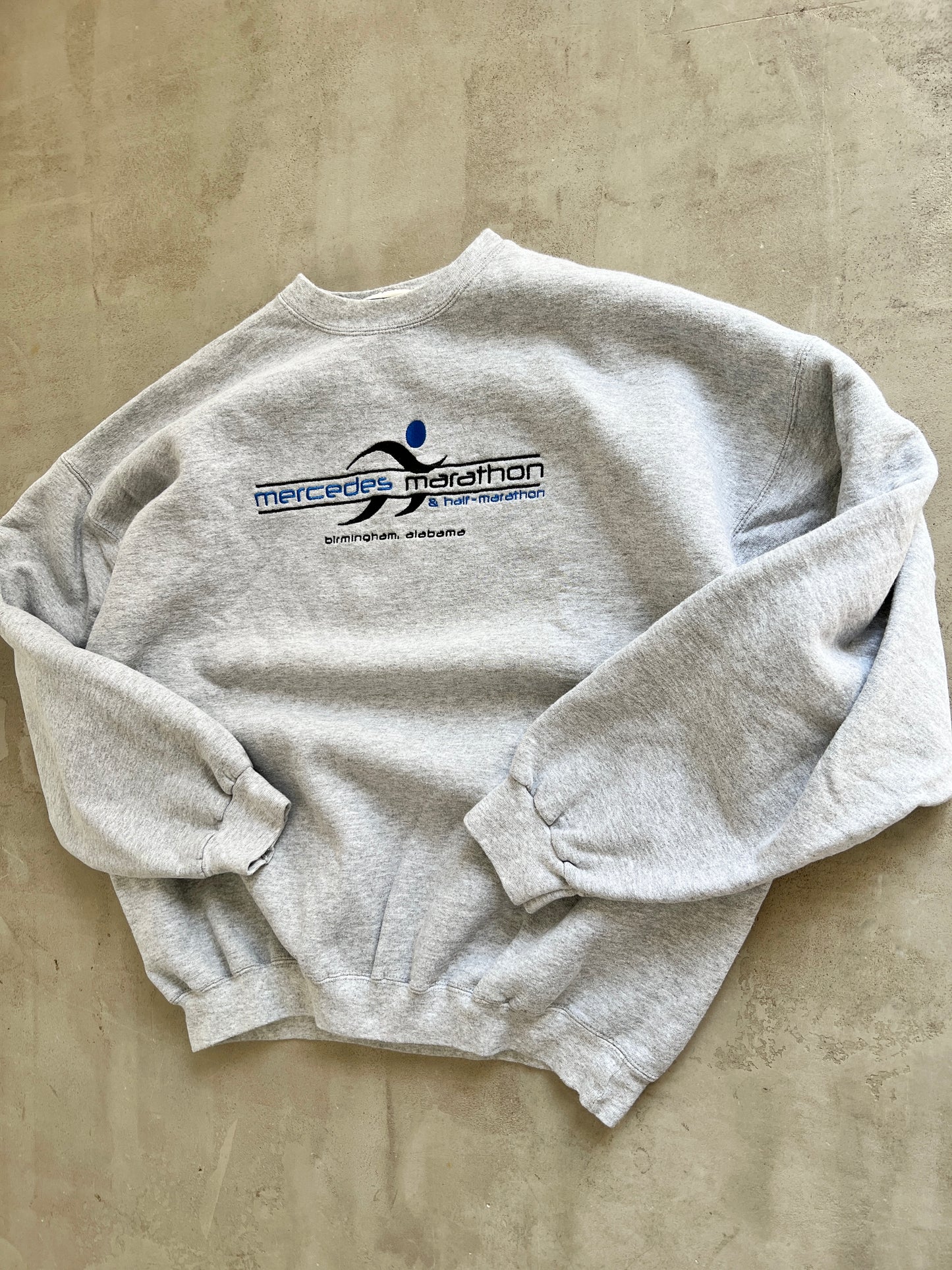 GREY MERCEDES BENZ MARATHON SWEATER - 1990S - M