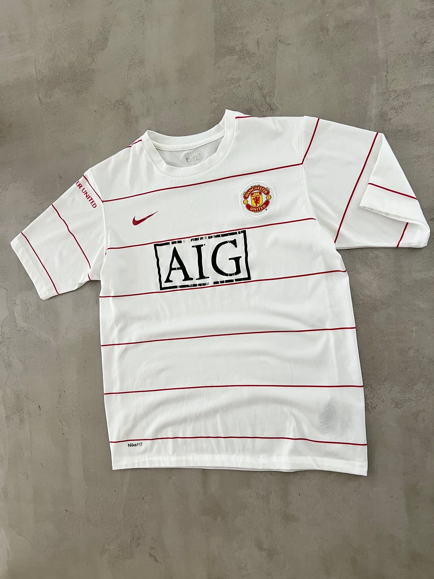 WHITE MANCHESTER UNITED NIKE JERSEY - 2000S - S