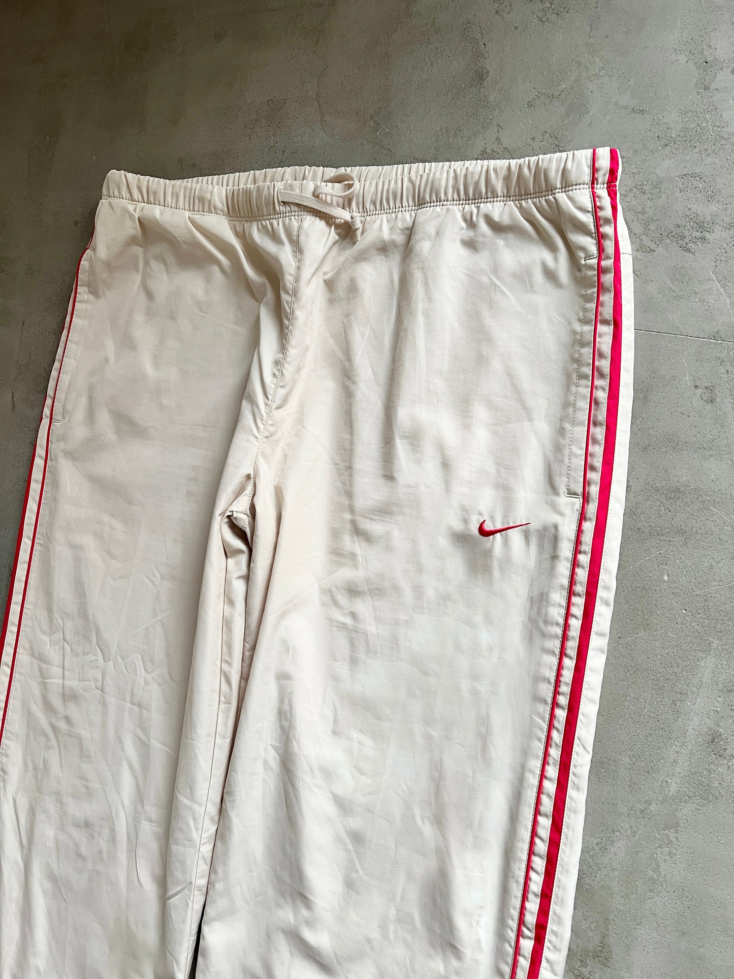 CREME/ROSE NIKE TRACK PANTS - 2000S - WOMENS L