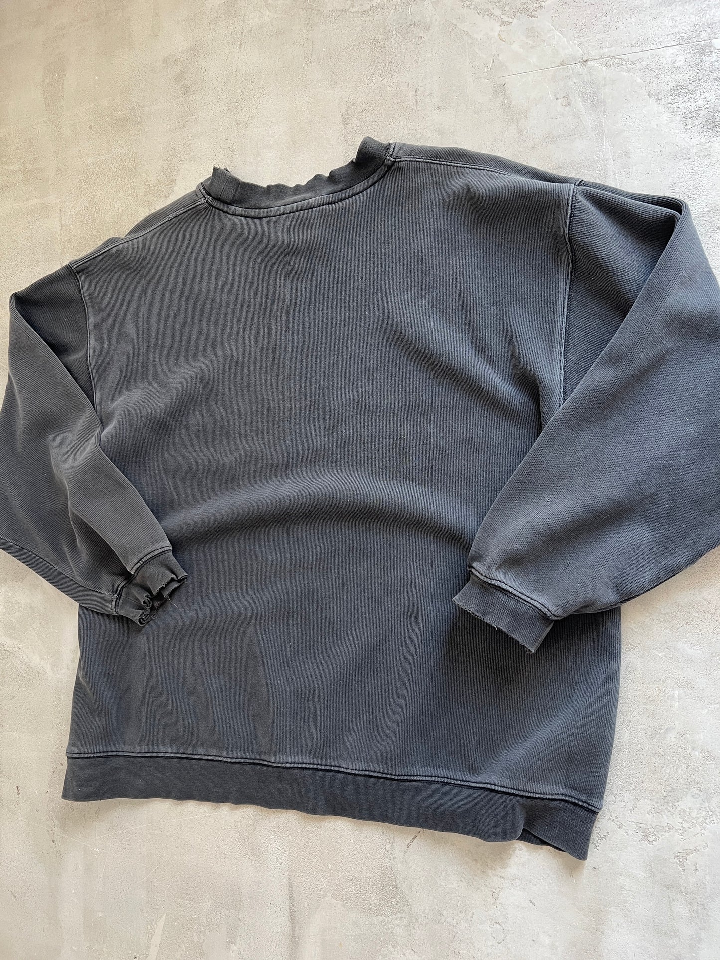 FADED BLACK PORSCHE SWEATER - 1990S - L