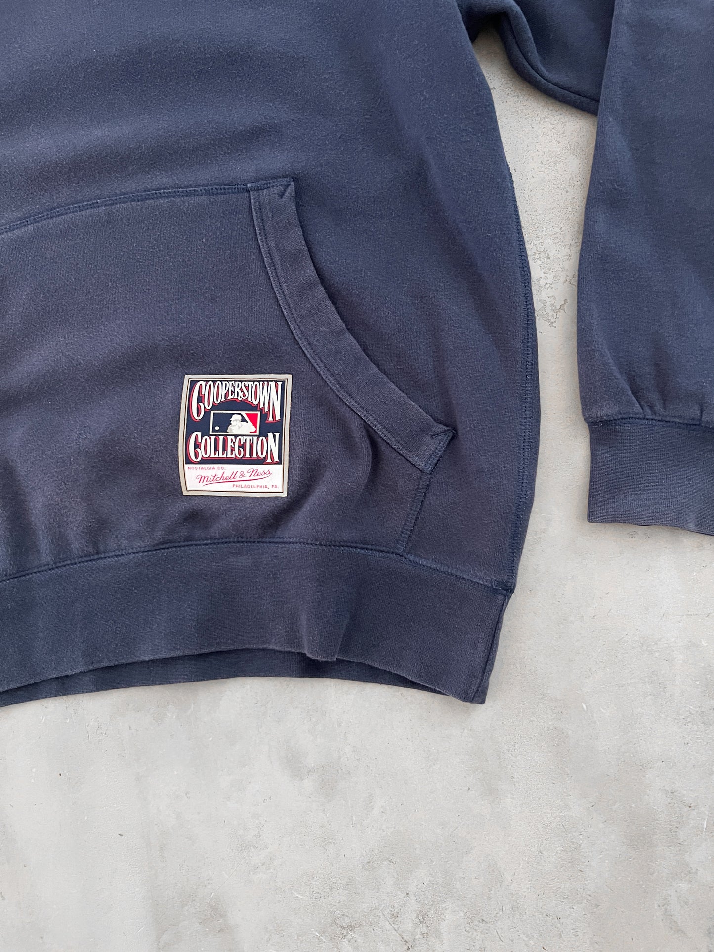 FADED NAVY YANKEES HOODIE - 2000 - M